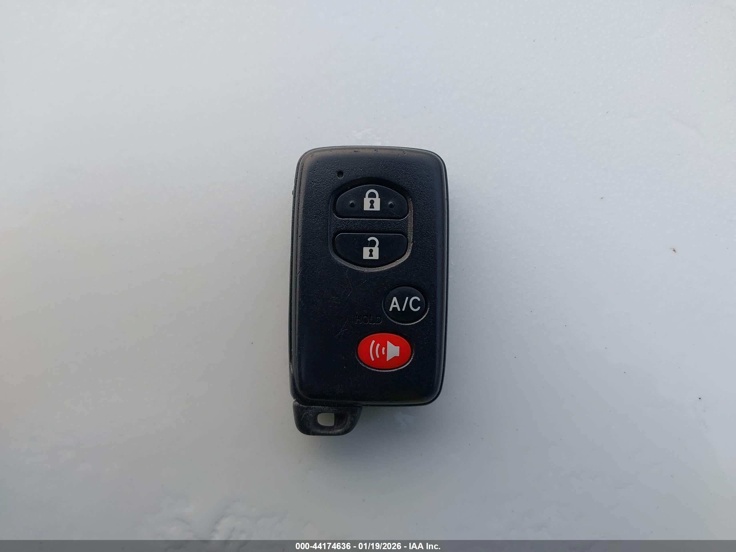 TOYOTA PRIUS image 11