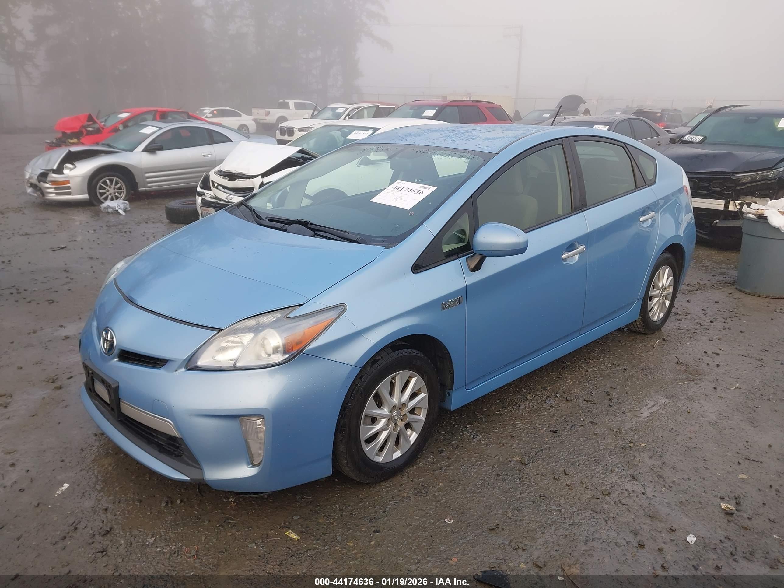 TOYOTA PRIUS image 2