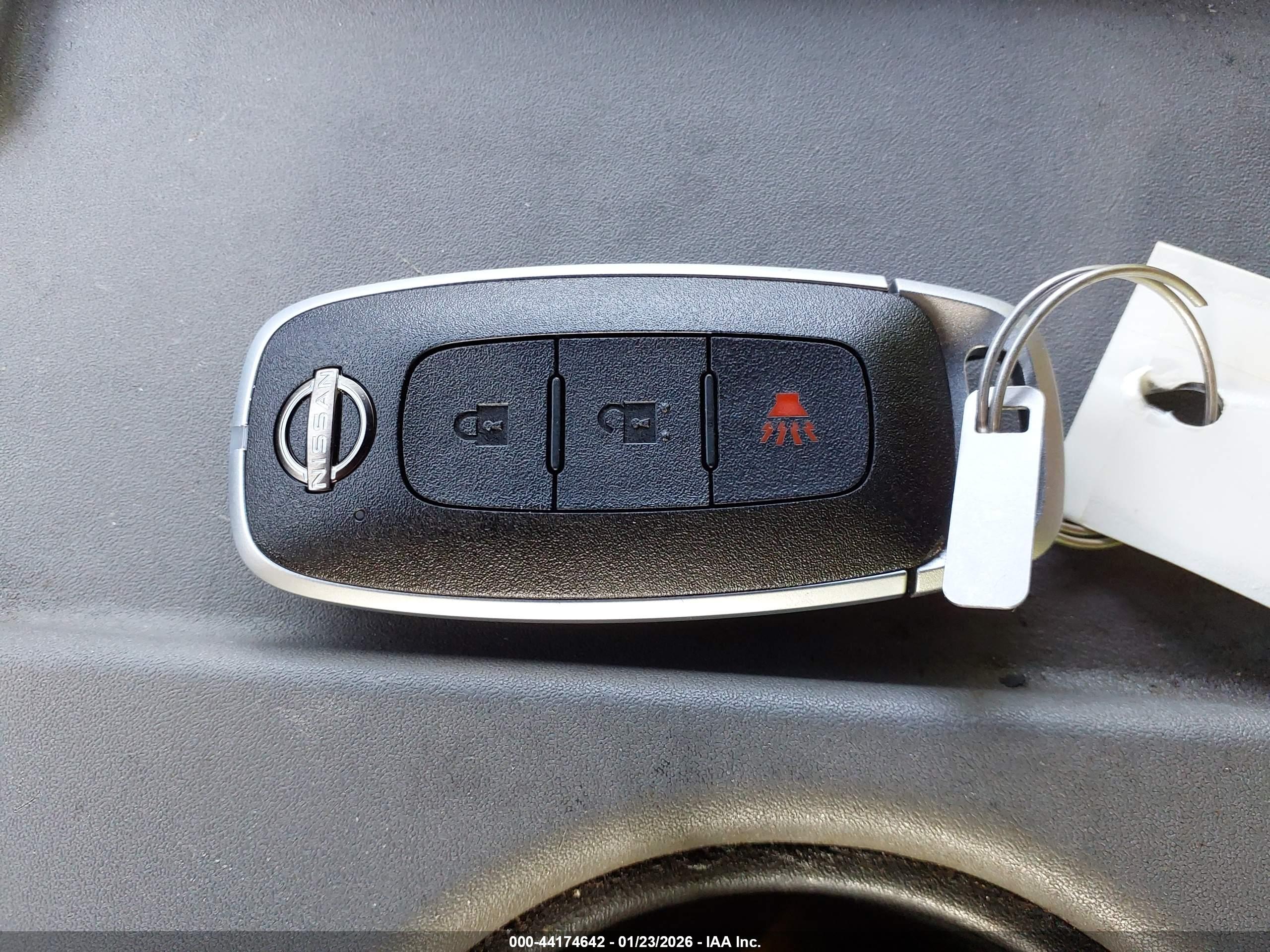 NISSAN KICKS image 11