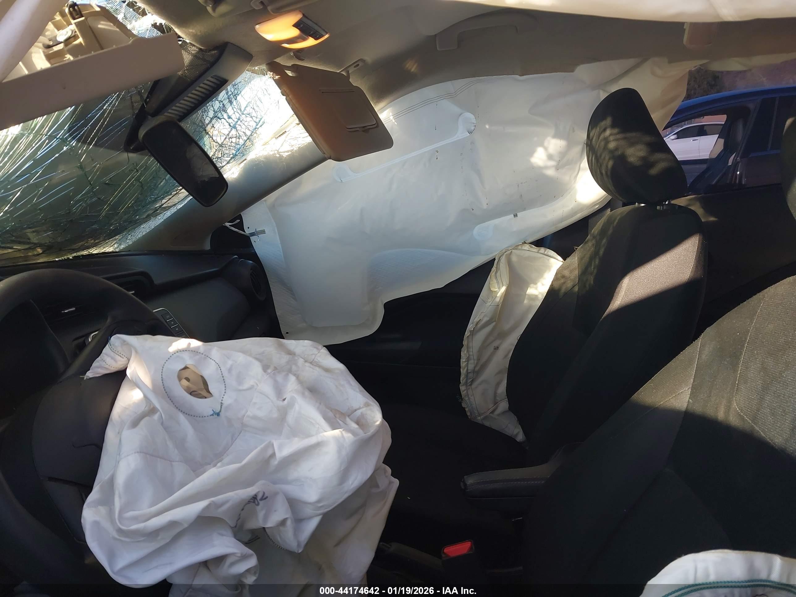 NISSAN KICKS image 5
