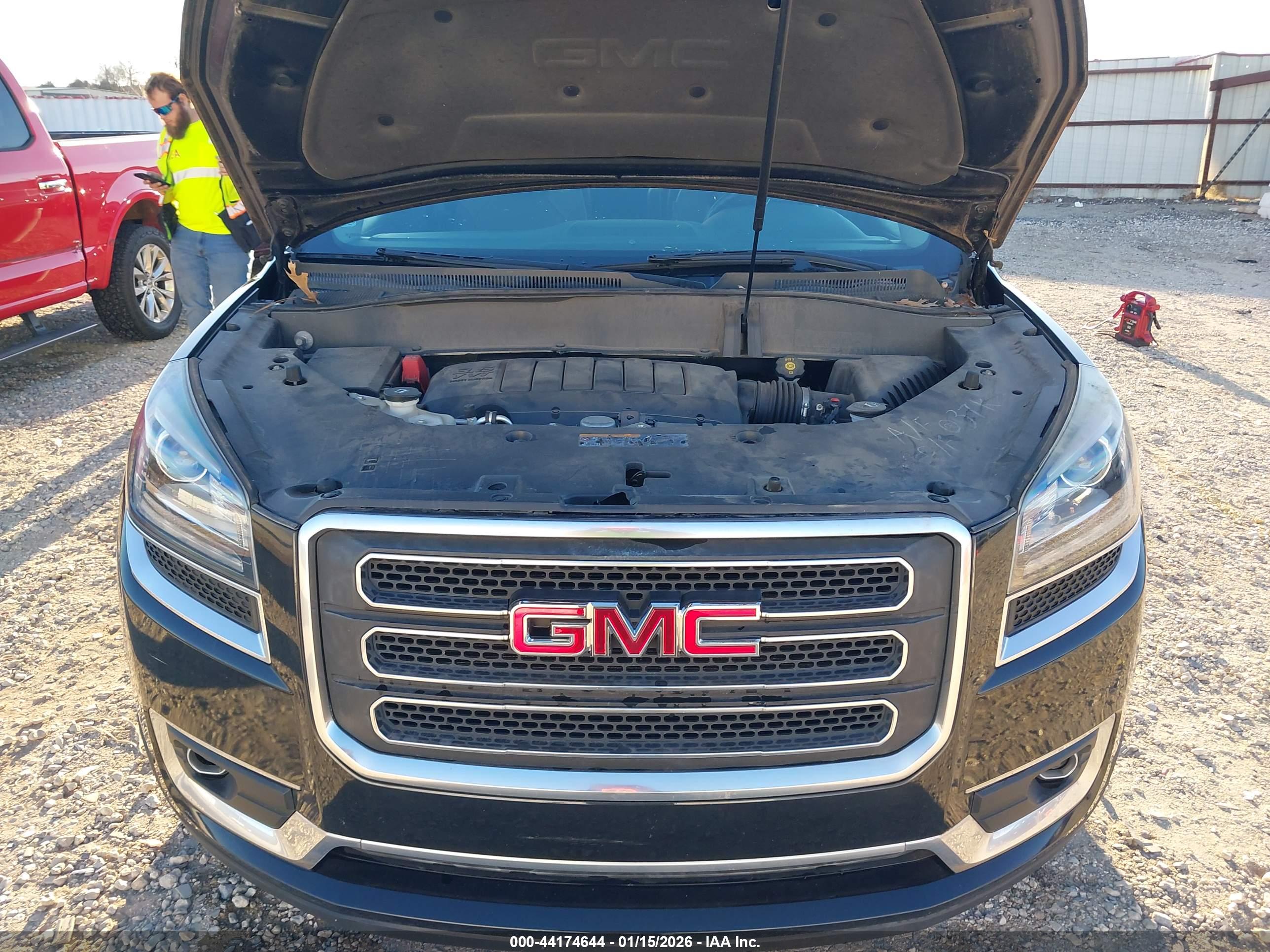 GMC ACADIA image 10