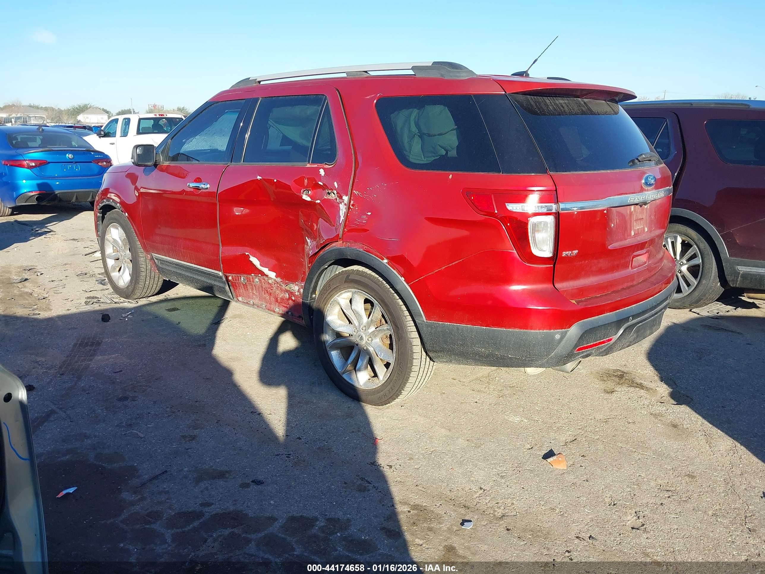 FORD EXPLORER image 3