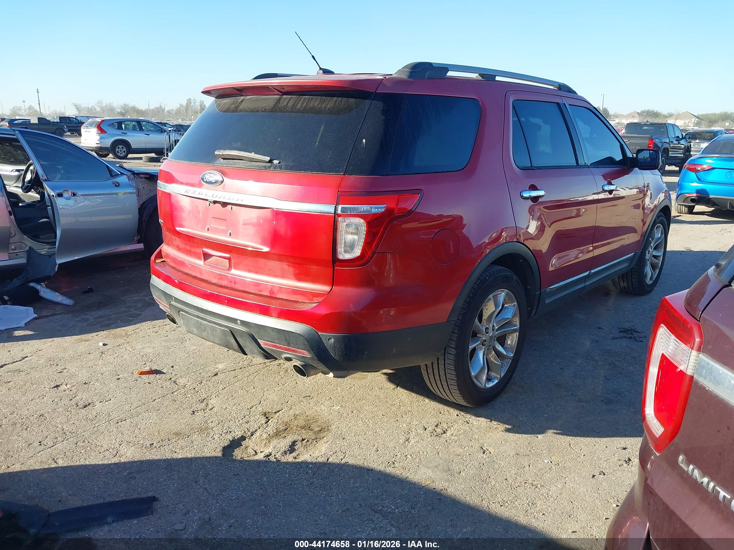 FORD EXPLORER image 4