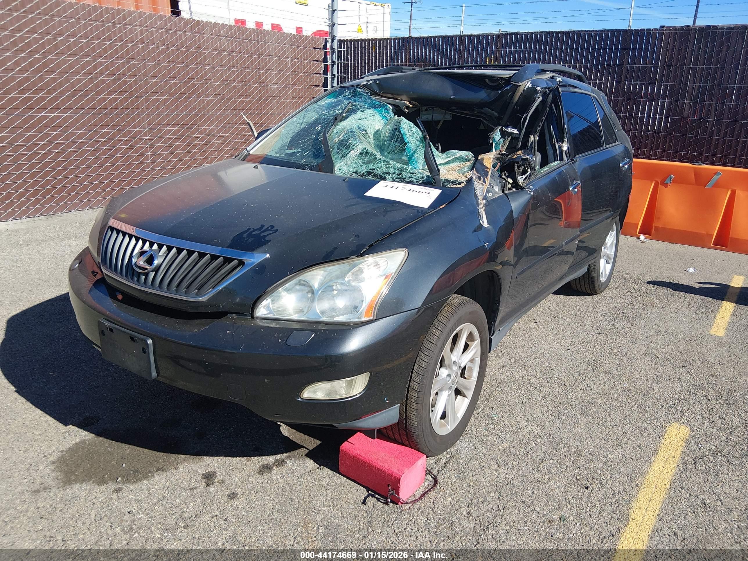 LEXUS RX image 2