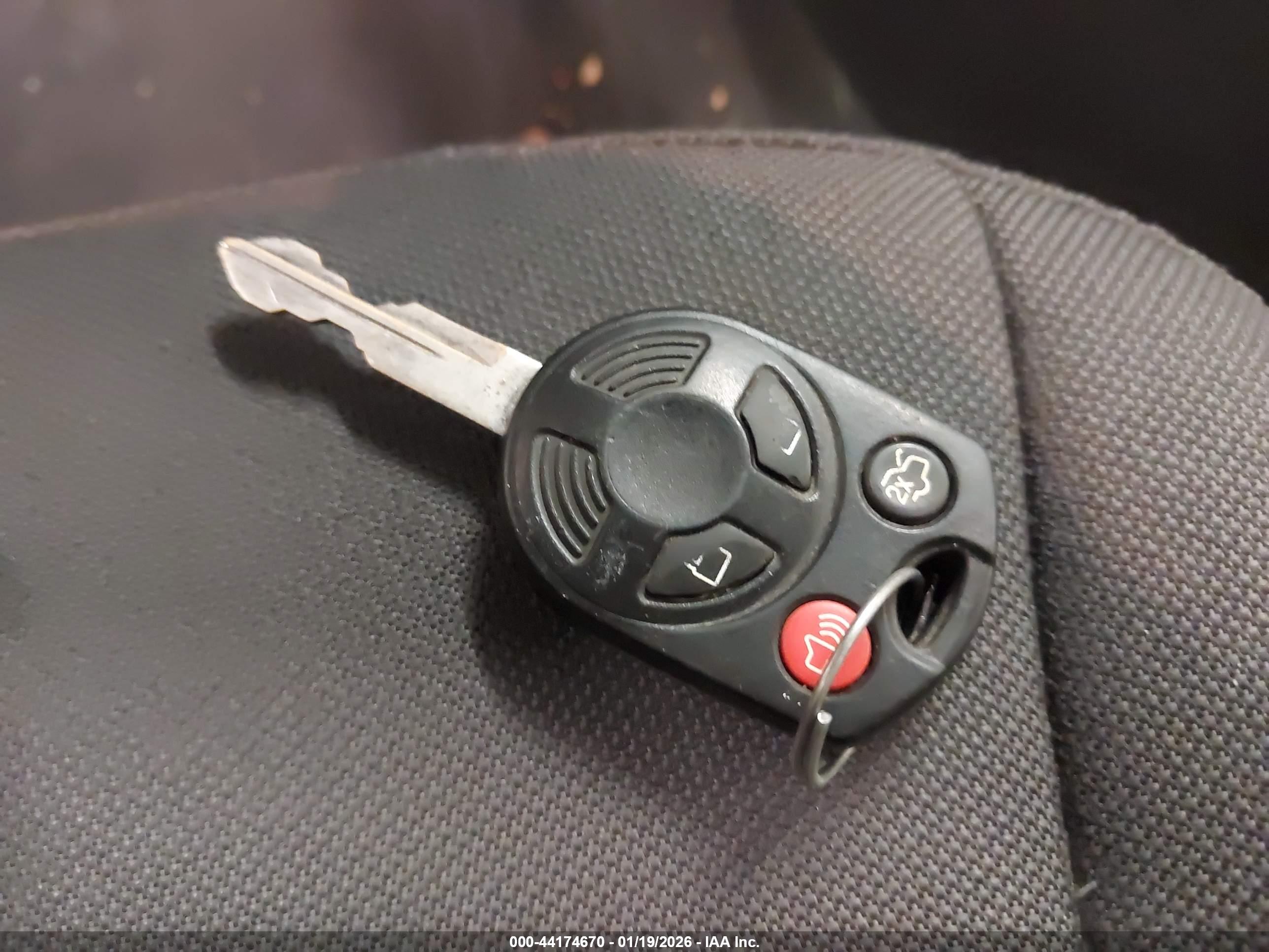 FORD FUSION image 11