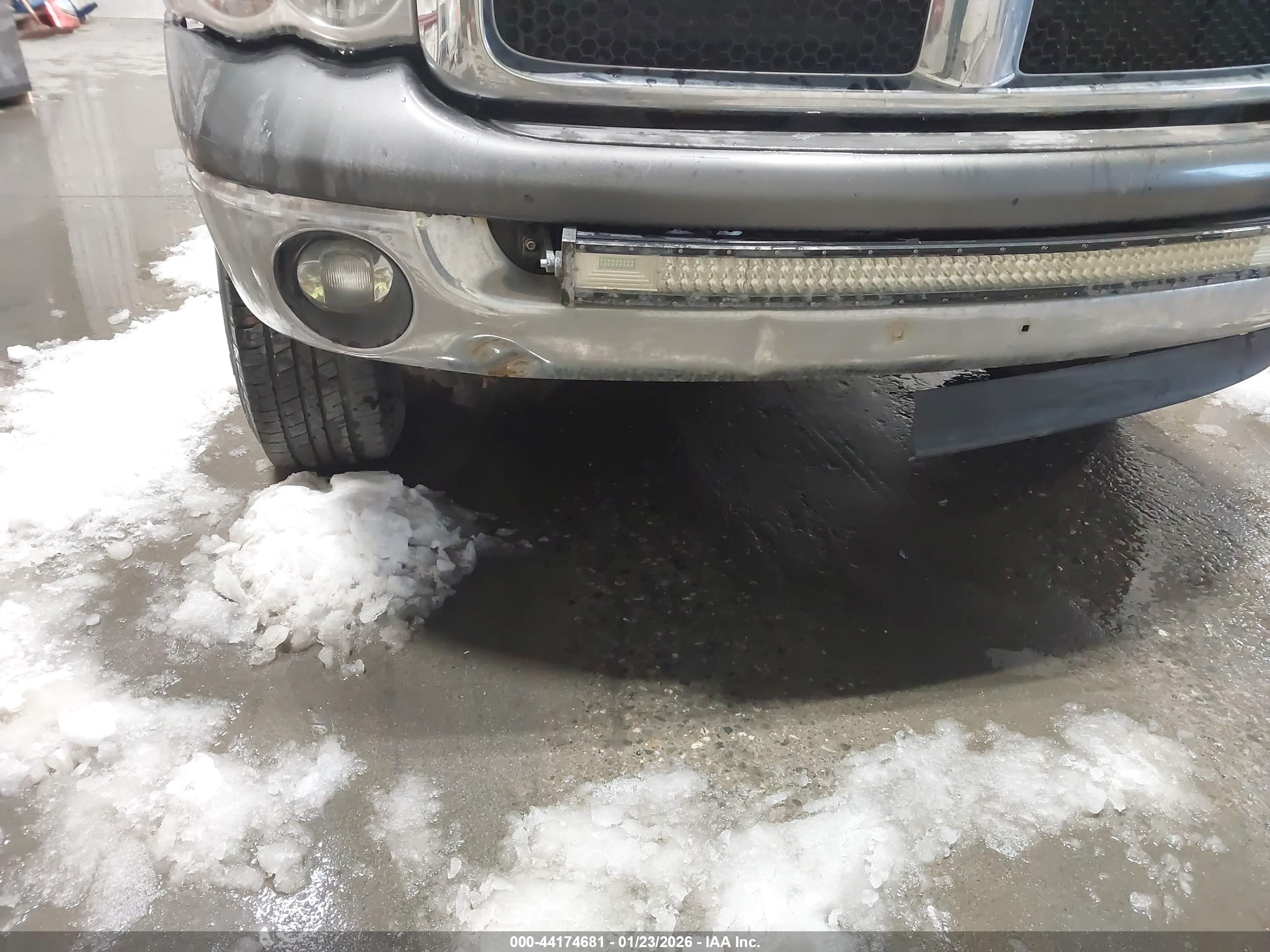DODGE RAM image 6