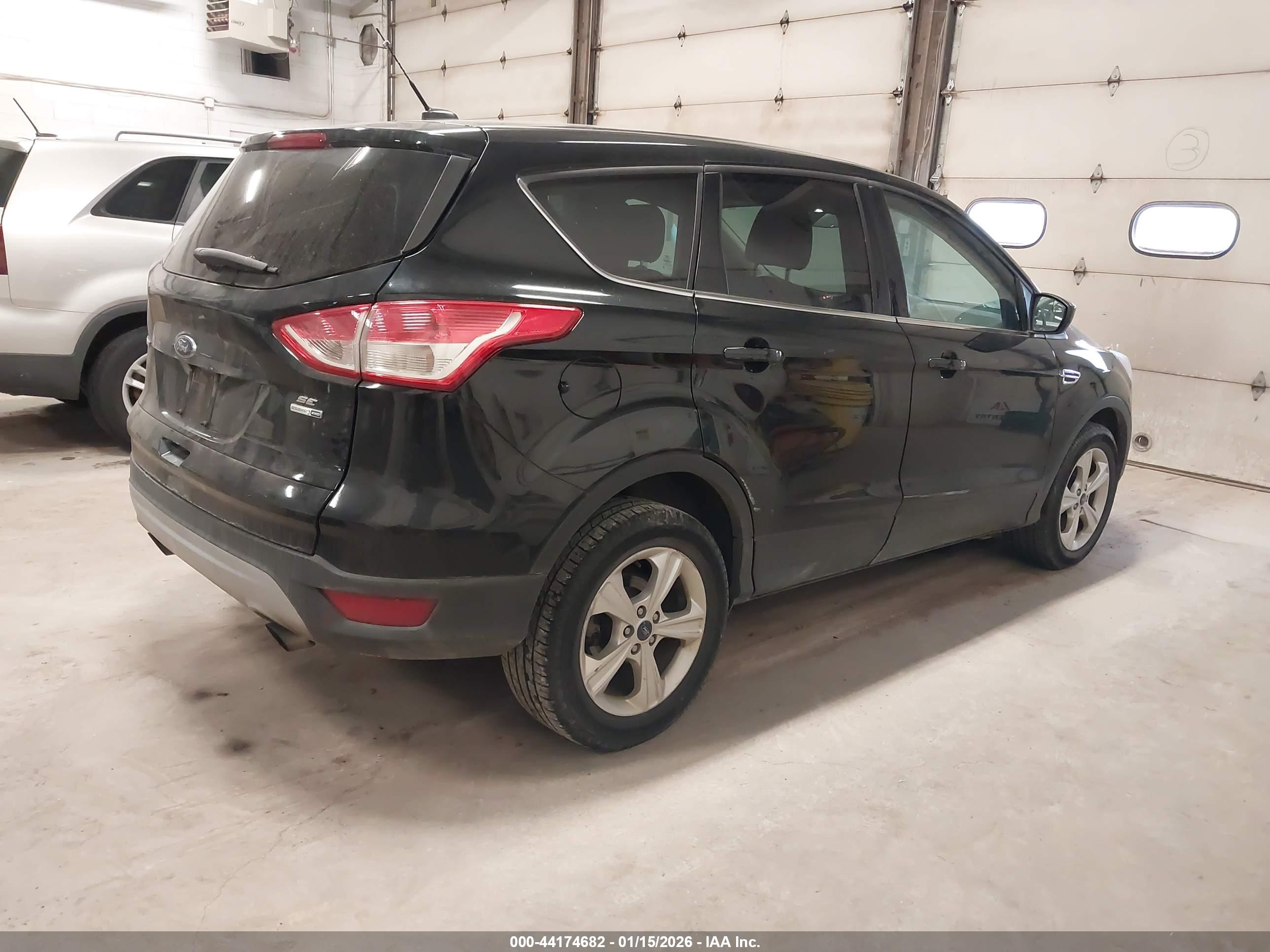 FORD ESCAPE image 4