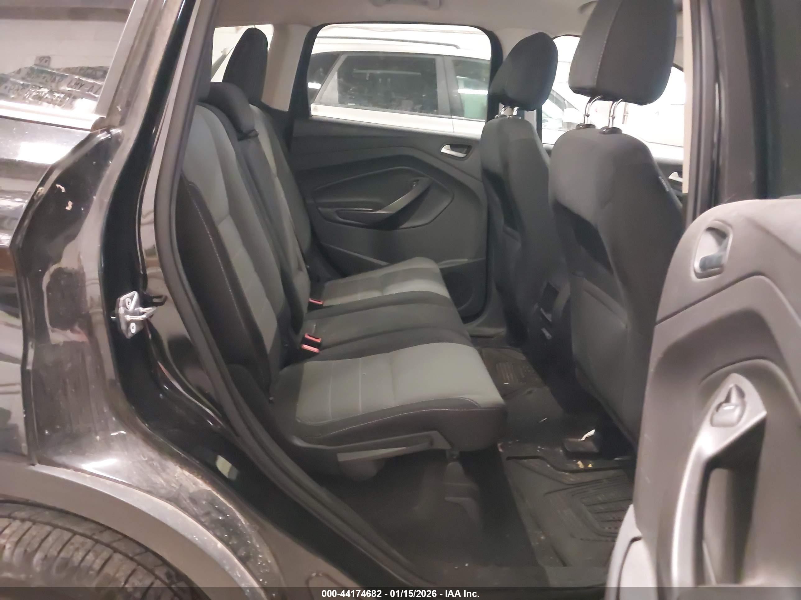 FORD ESCAPE image 8