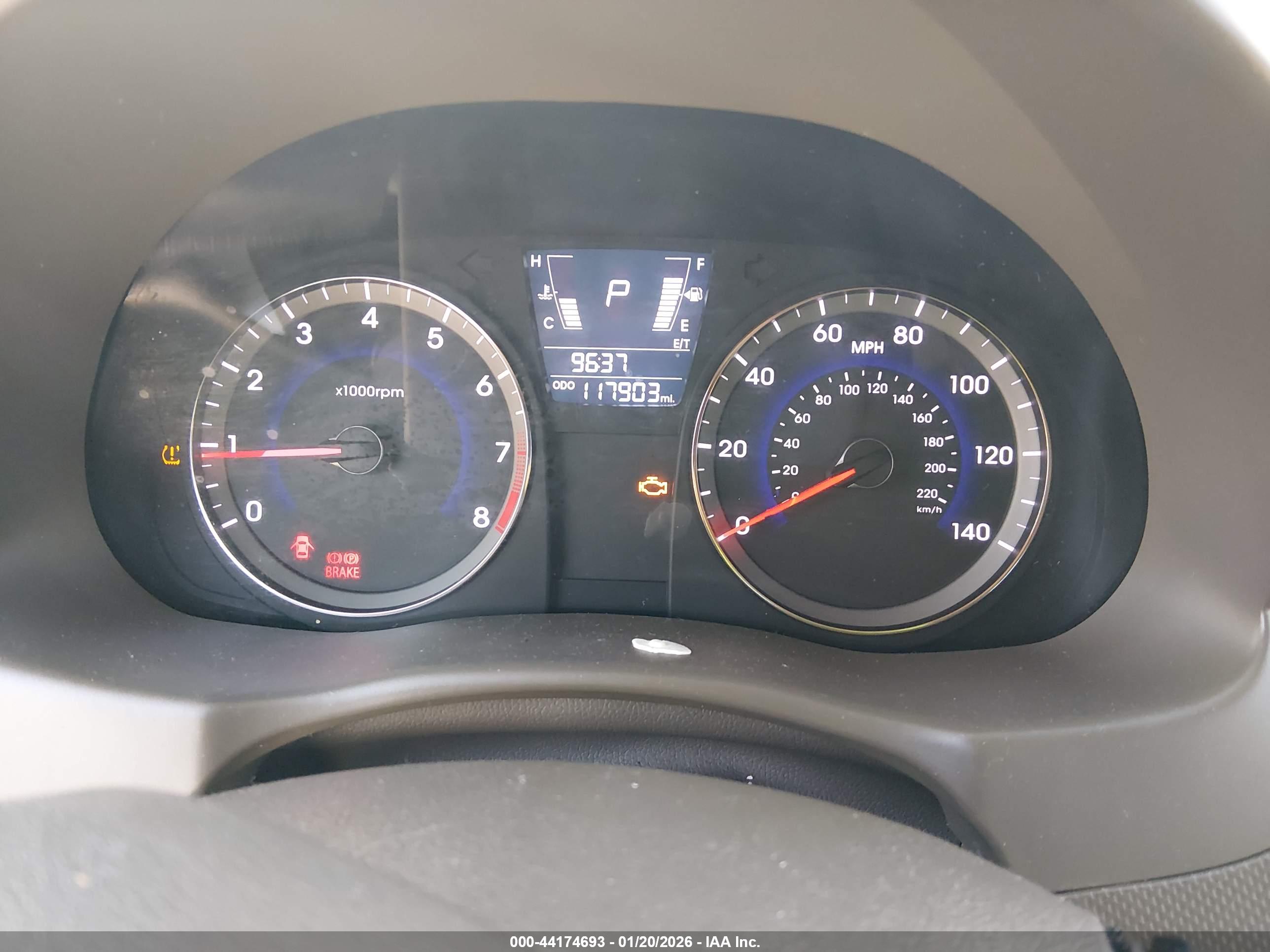 HYUNDAI ACCENT image 7