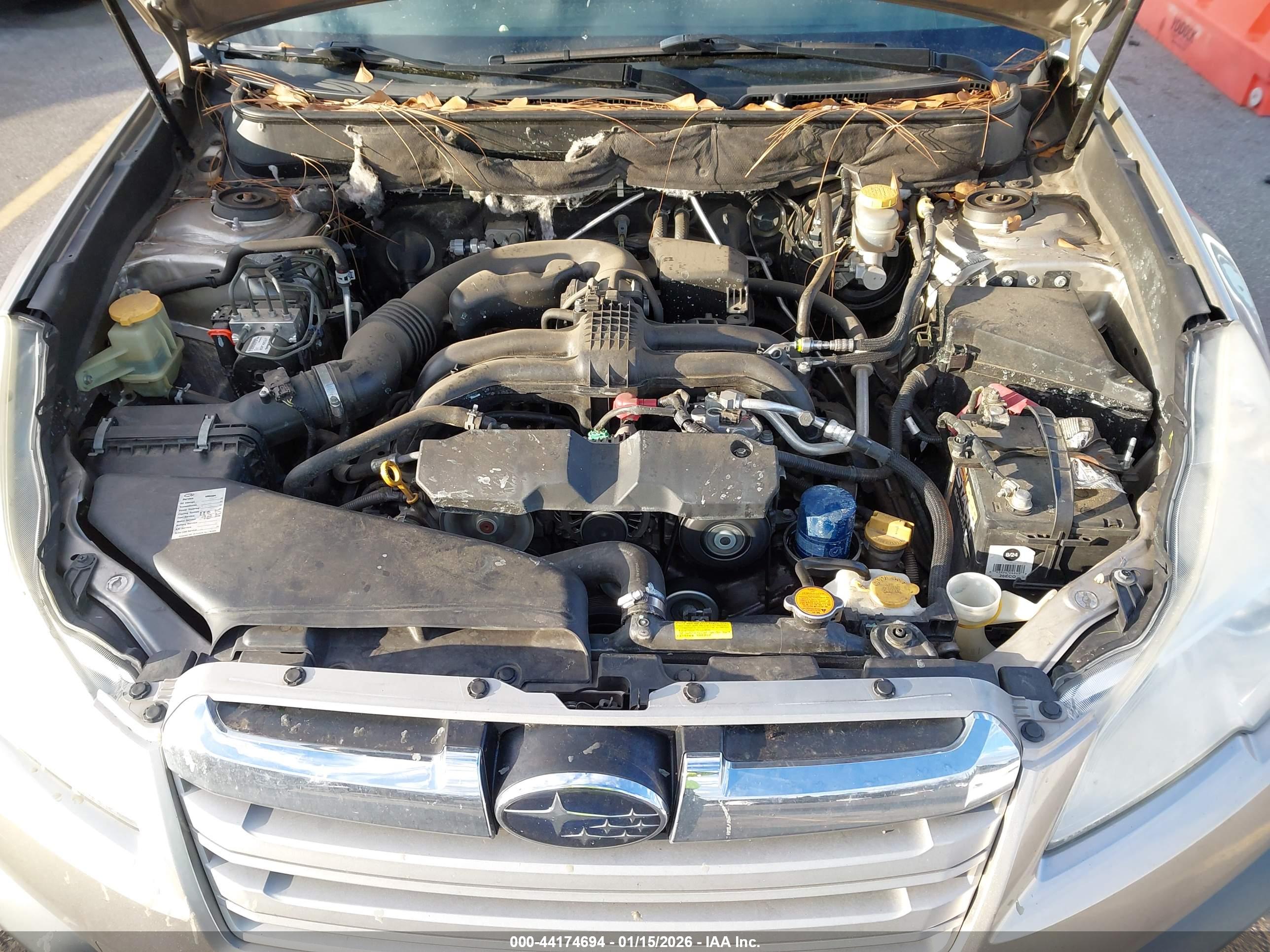 SUBARU OUTBACK image 10