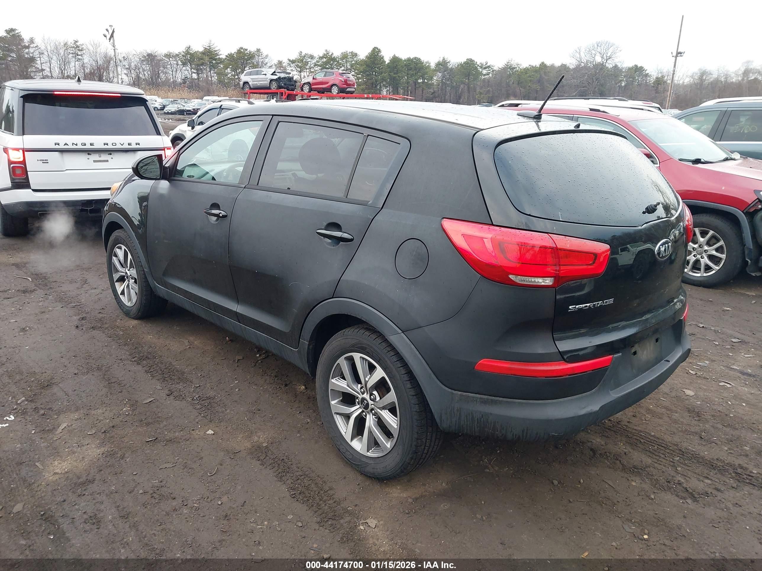 KIA SPORTAGE image 3