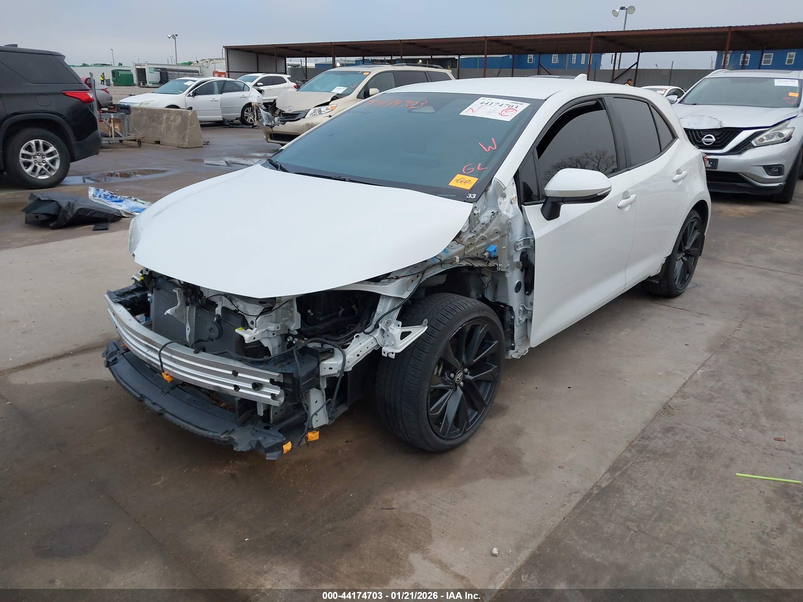 TOYOTA COROLLA image 2