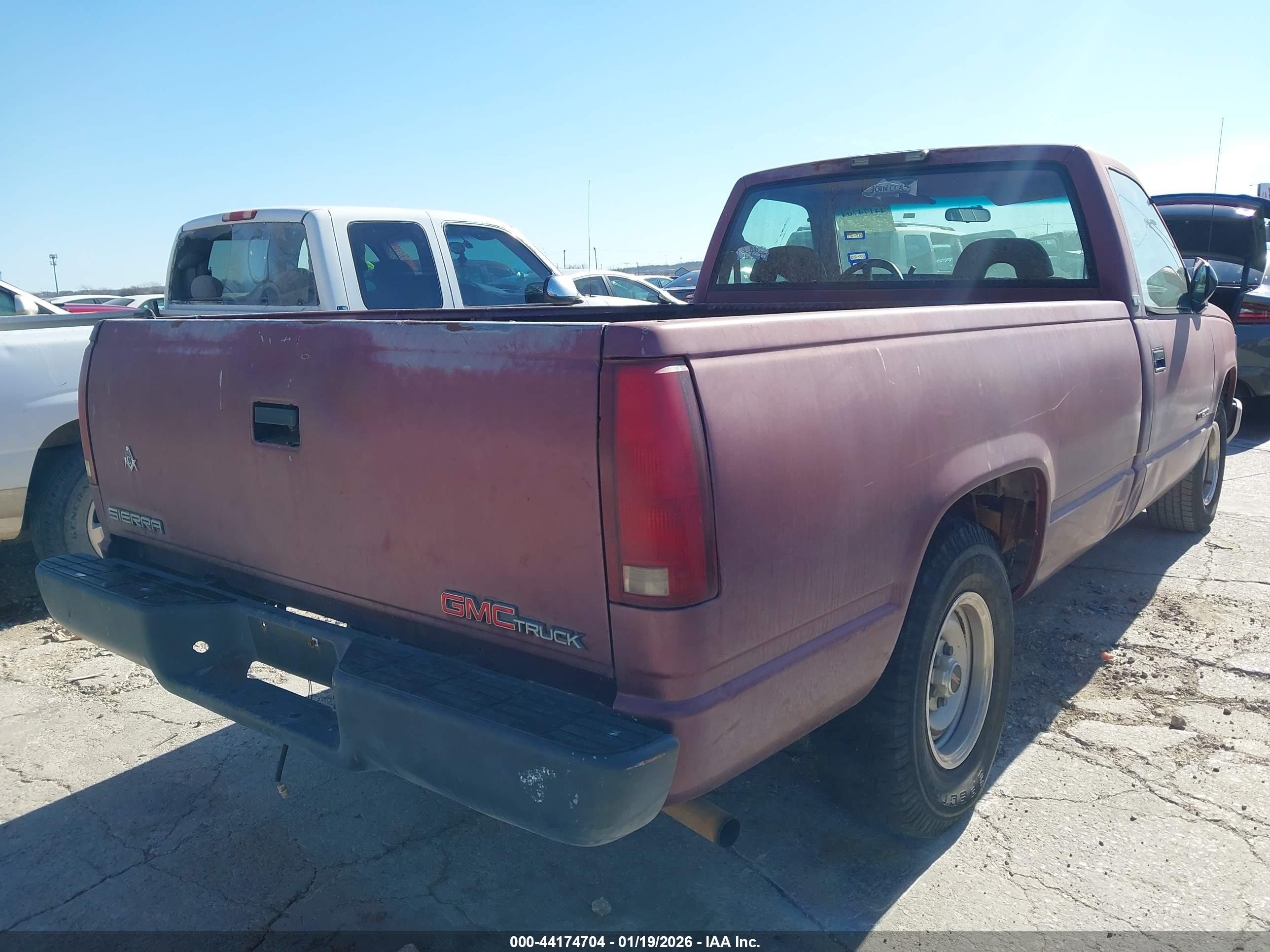 GMC SIERRA image 4