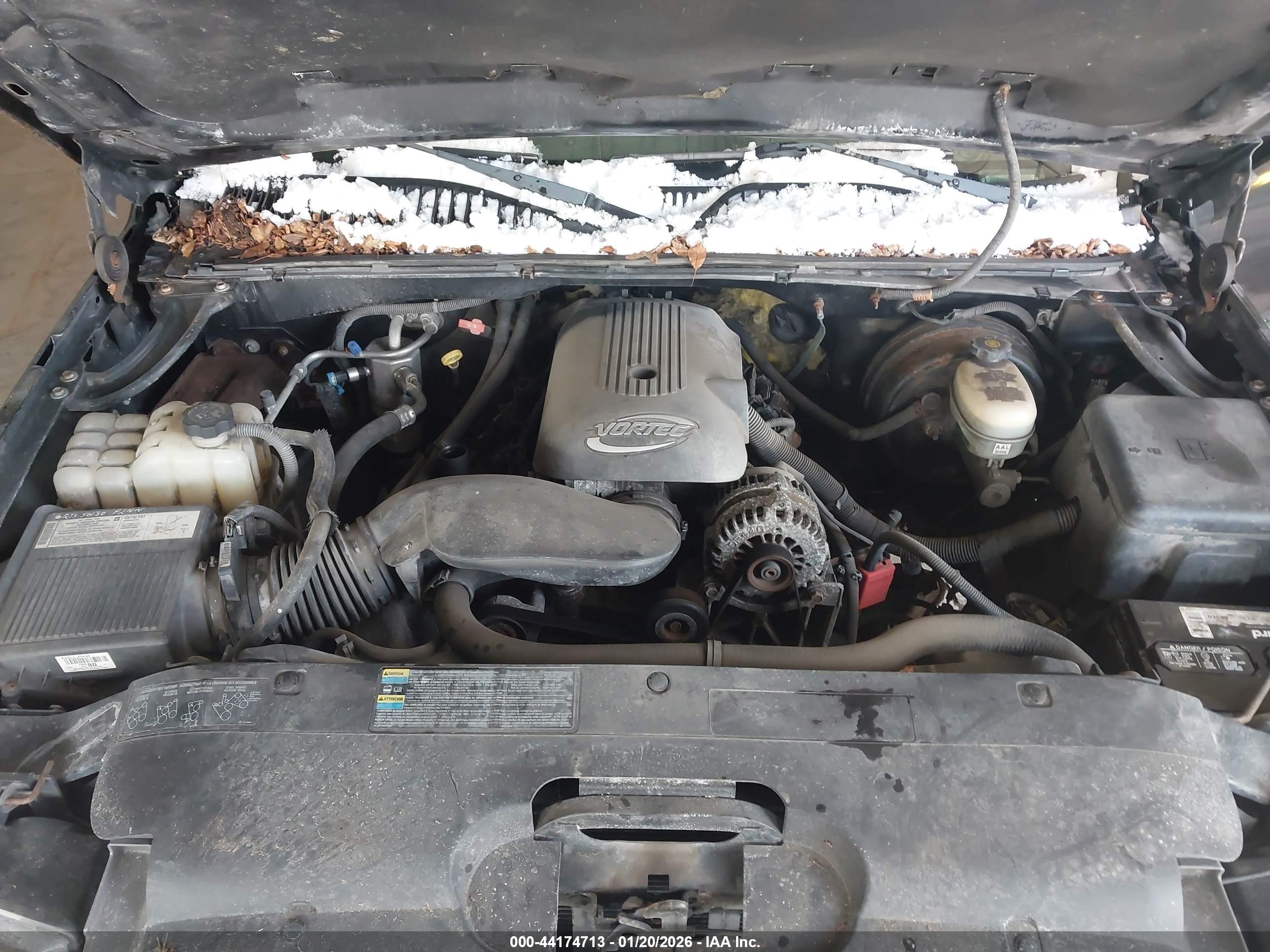 CHEVROLET SILVERADO image 10