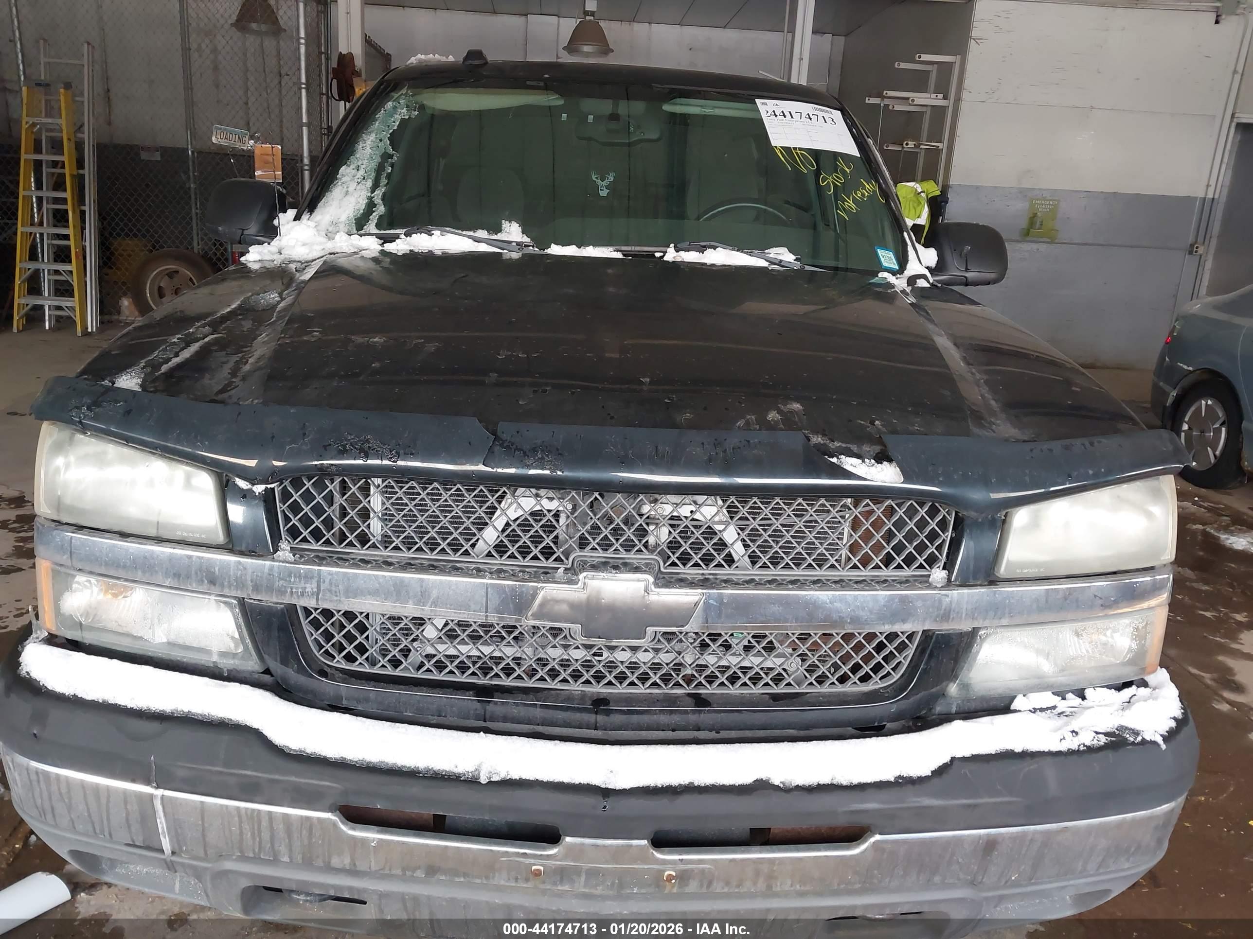 CHEVROLET SILVERADO image 6