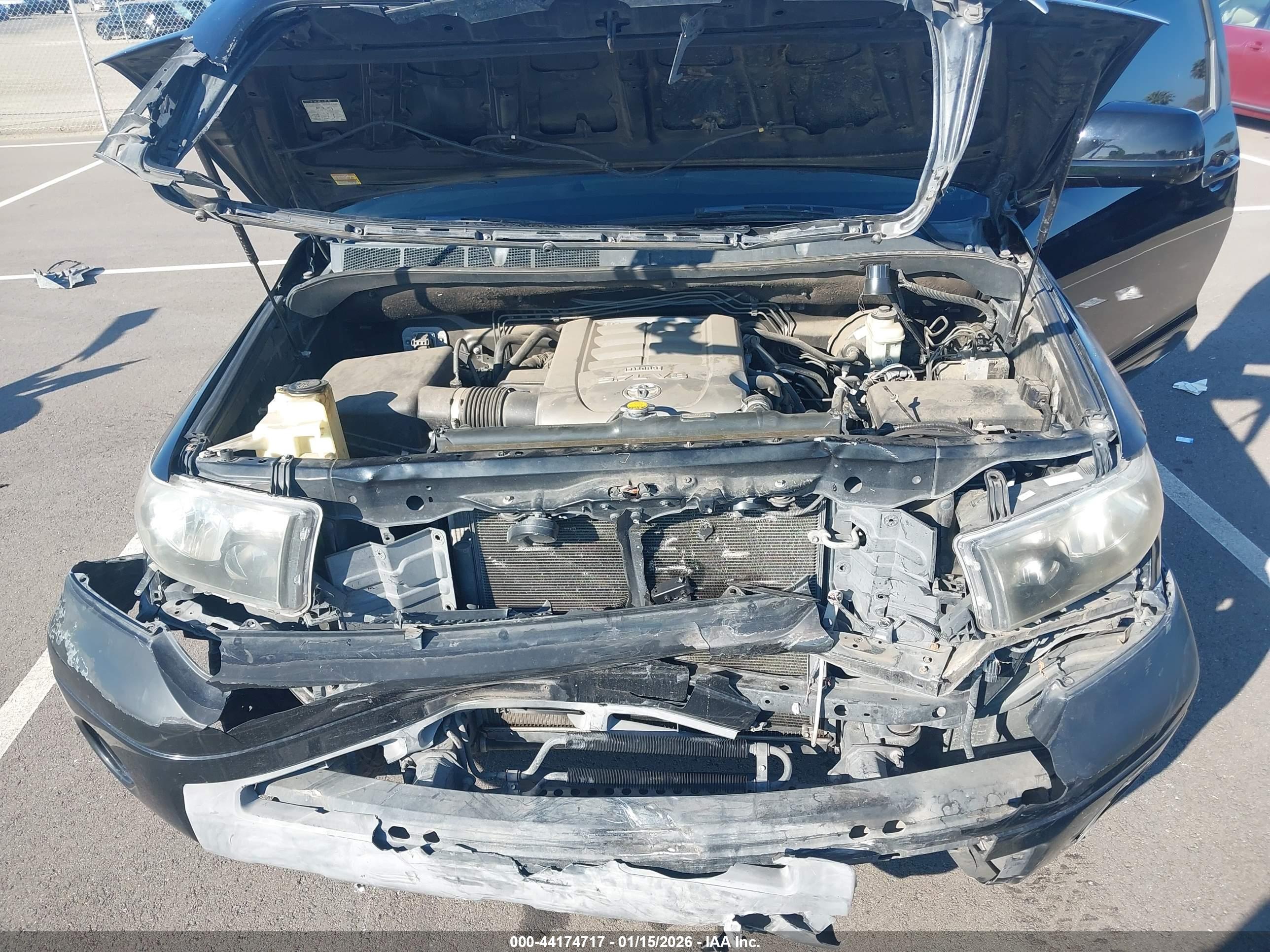 TOYOTA TUNDRA image 10