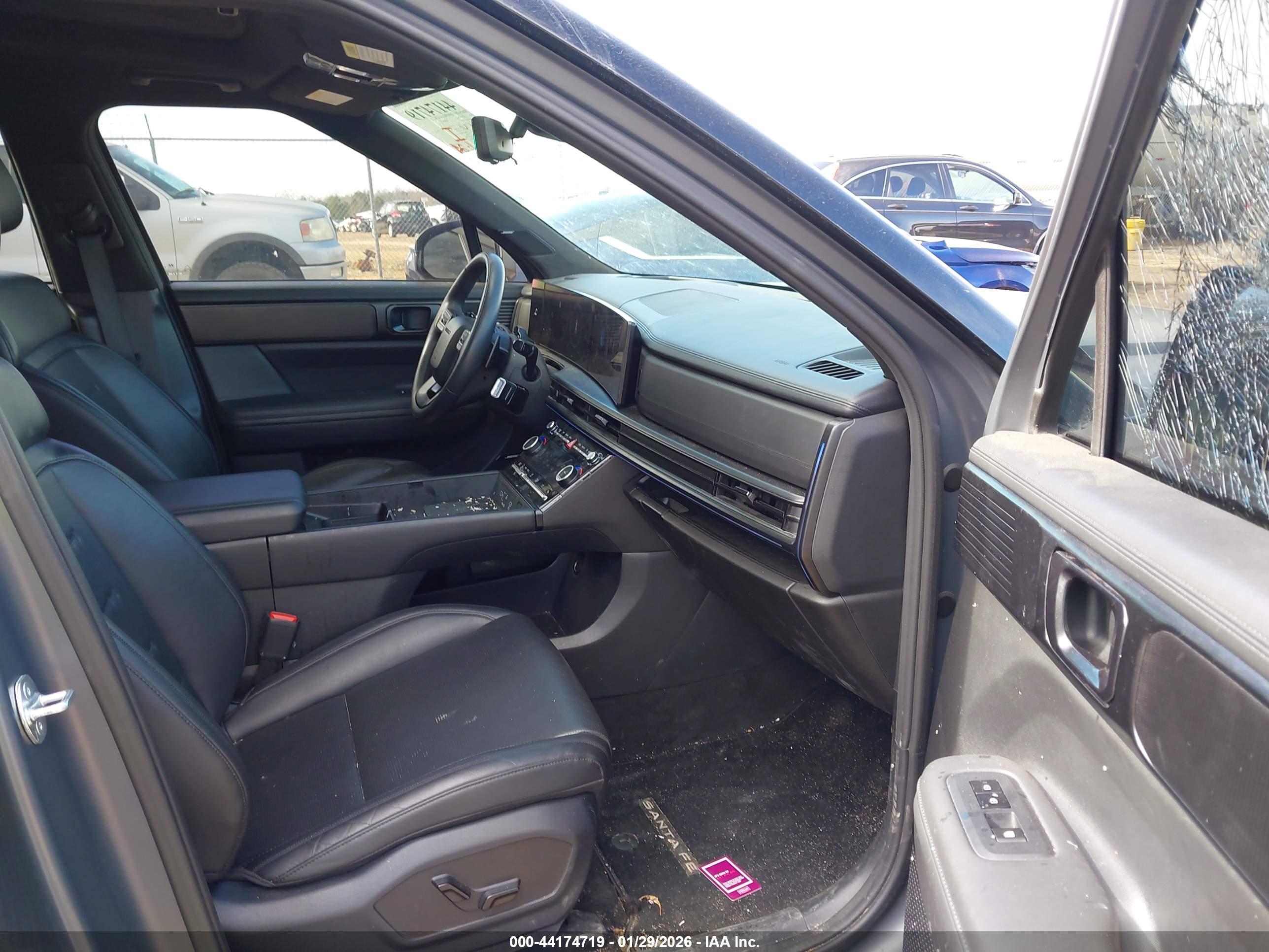 HYUNDAI SANTA image 5