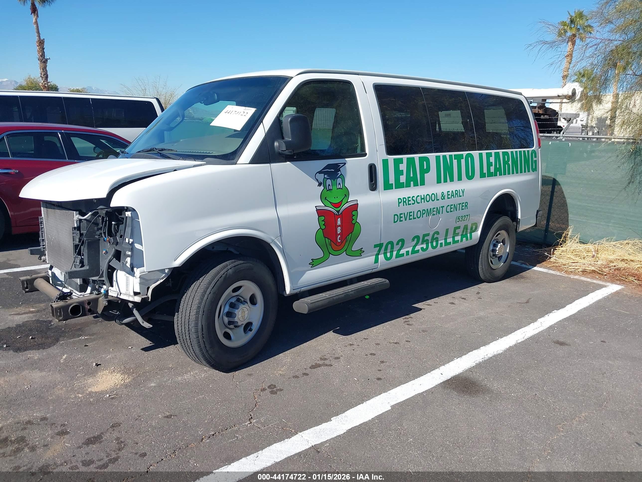CHEVROLET EXPRESS image 2