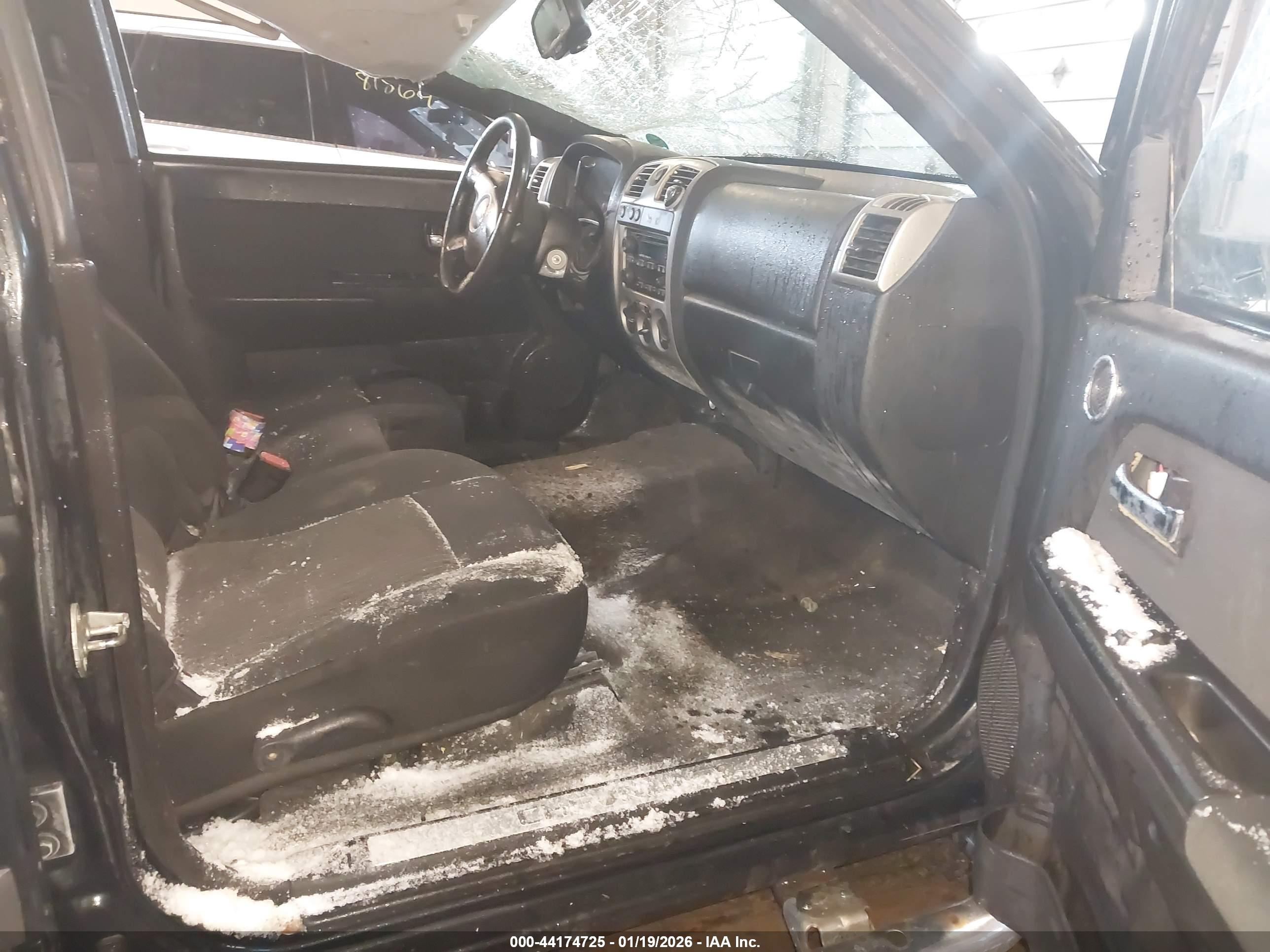 CHEVROLET COLORADO image 5