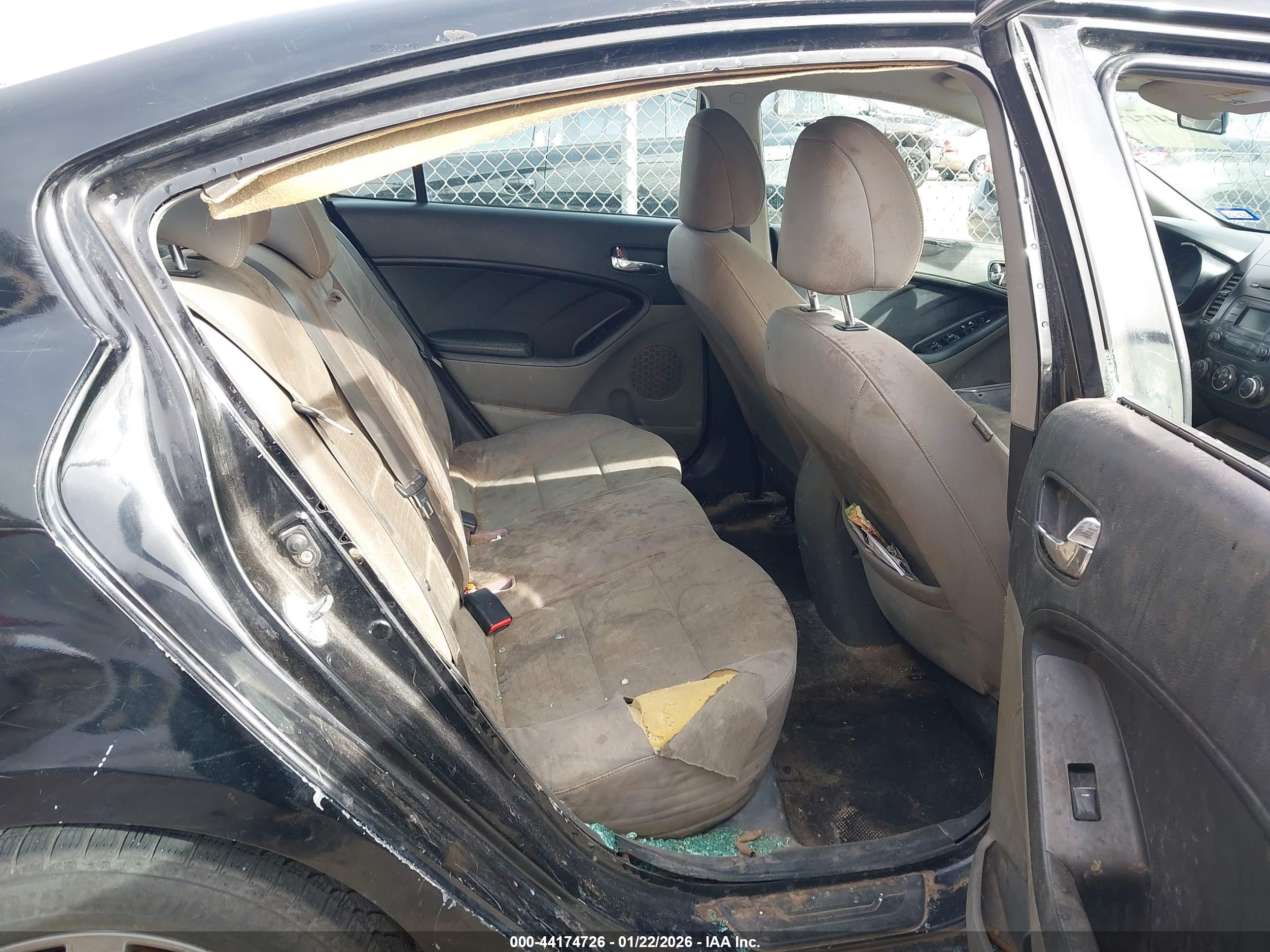 KIA FORTE image 8
