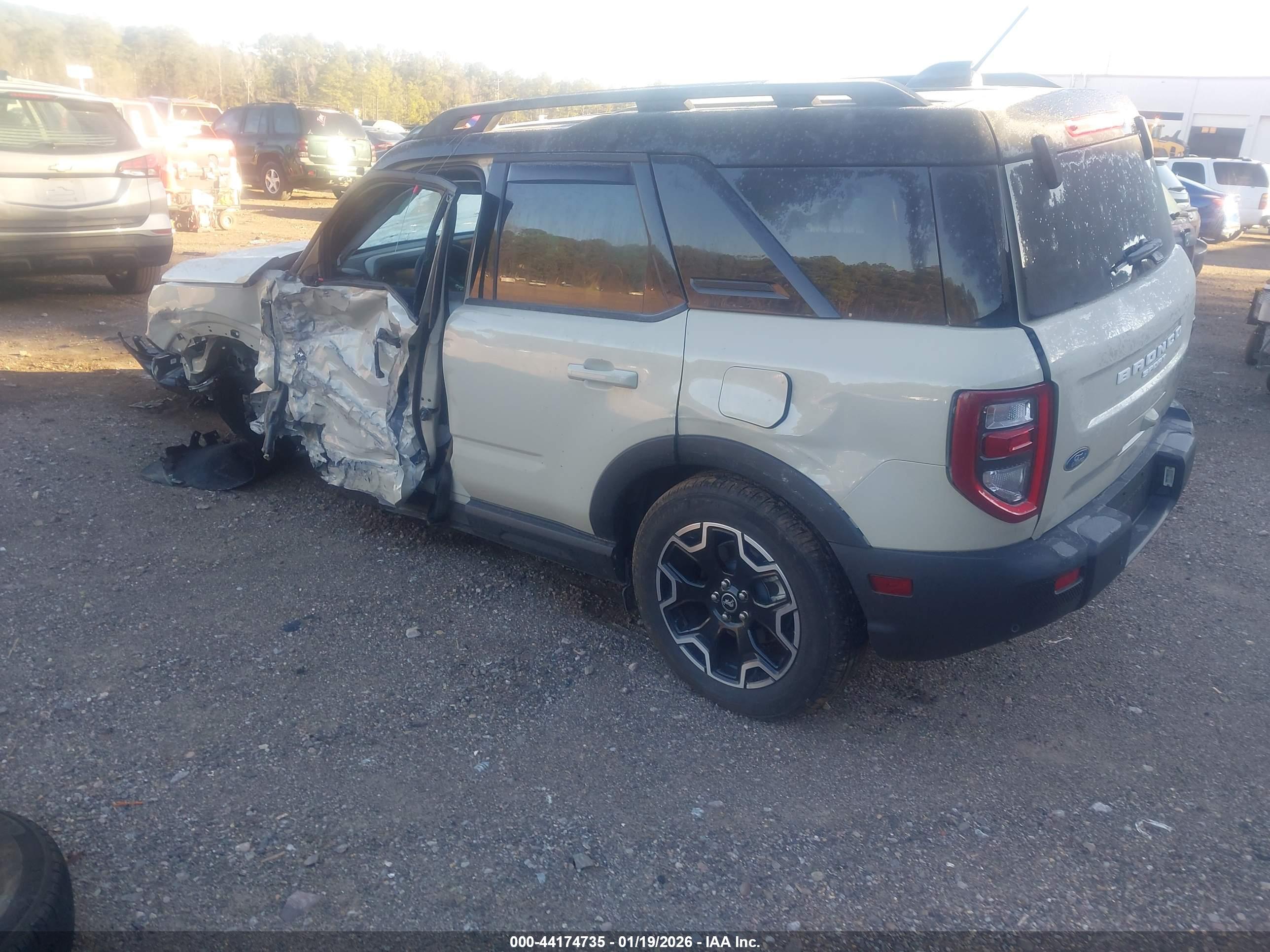 FORD BRONCO image 3