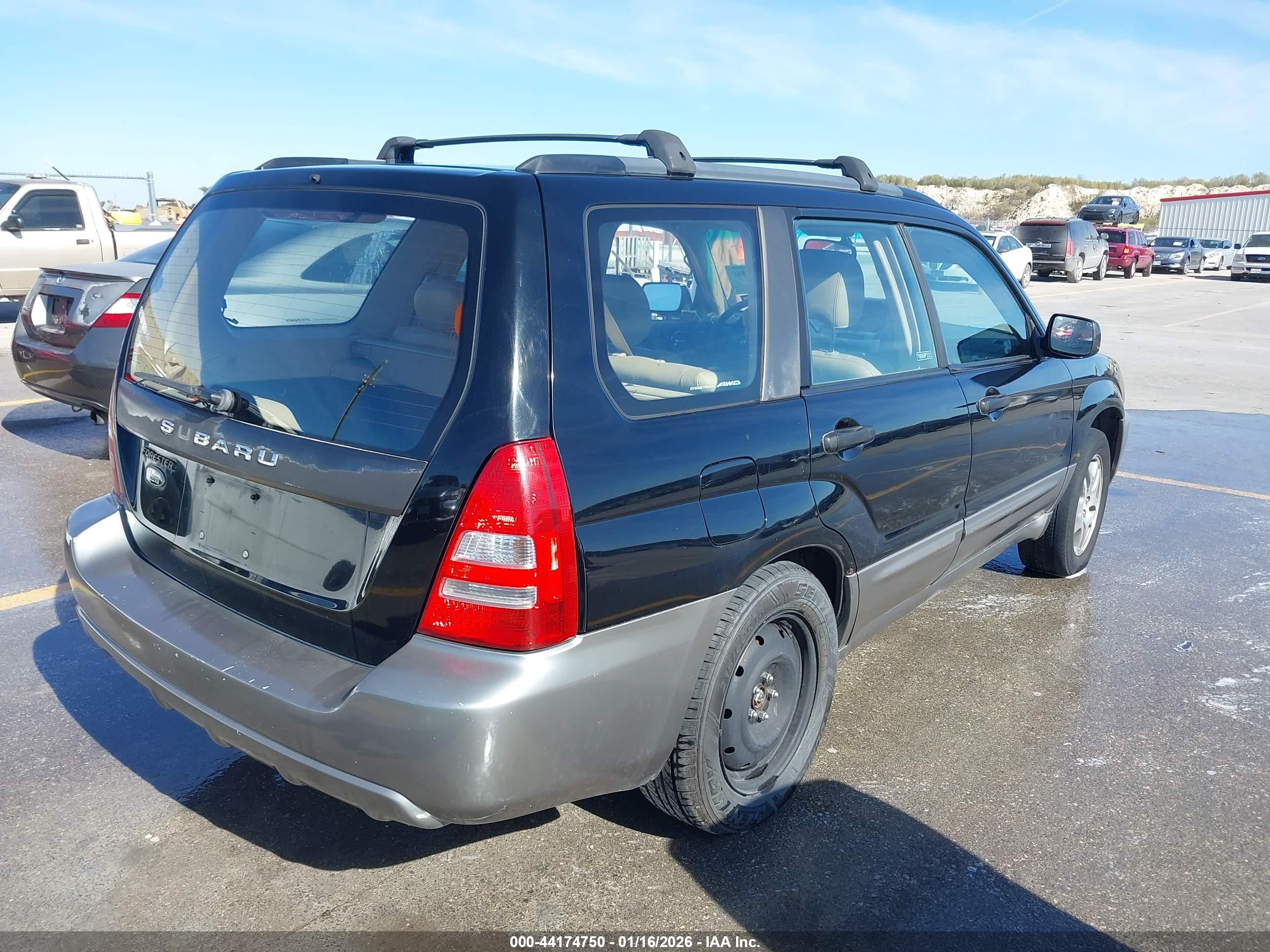 SUBARU FORESTER image 4