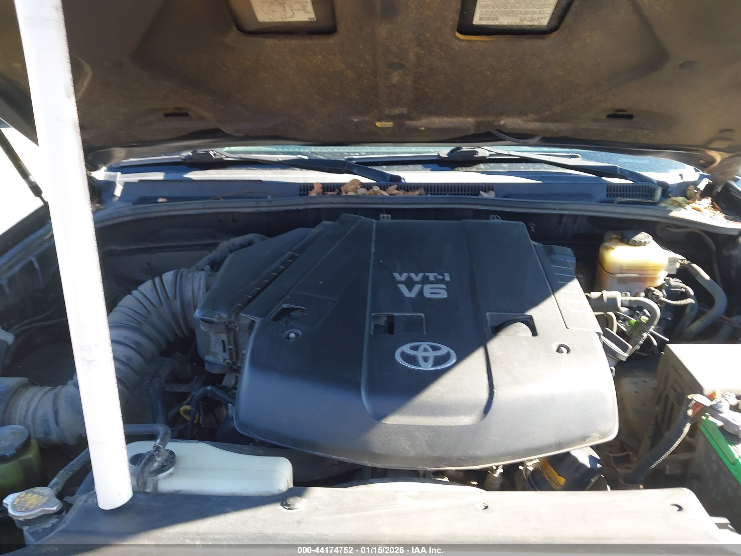 TOYOTA 4RUNNER image 10