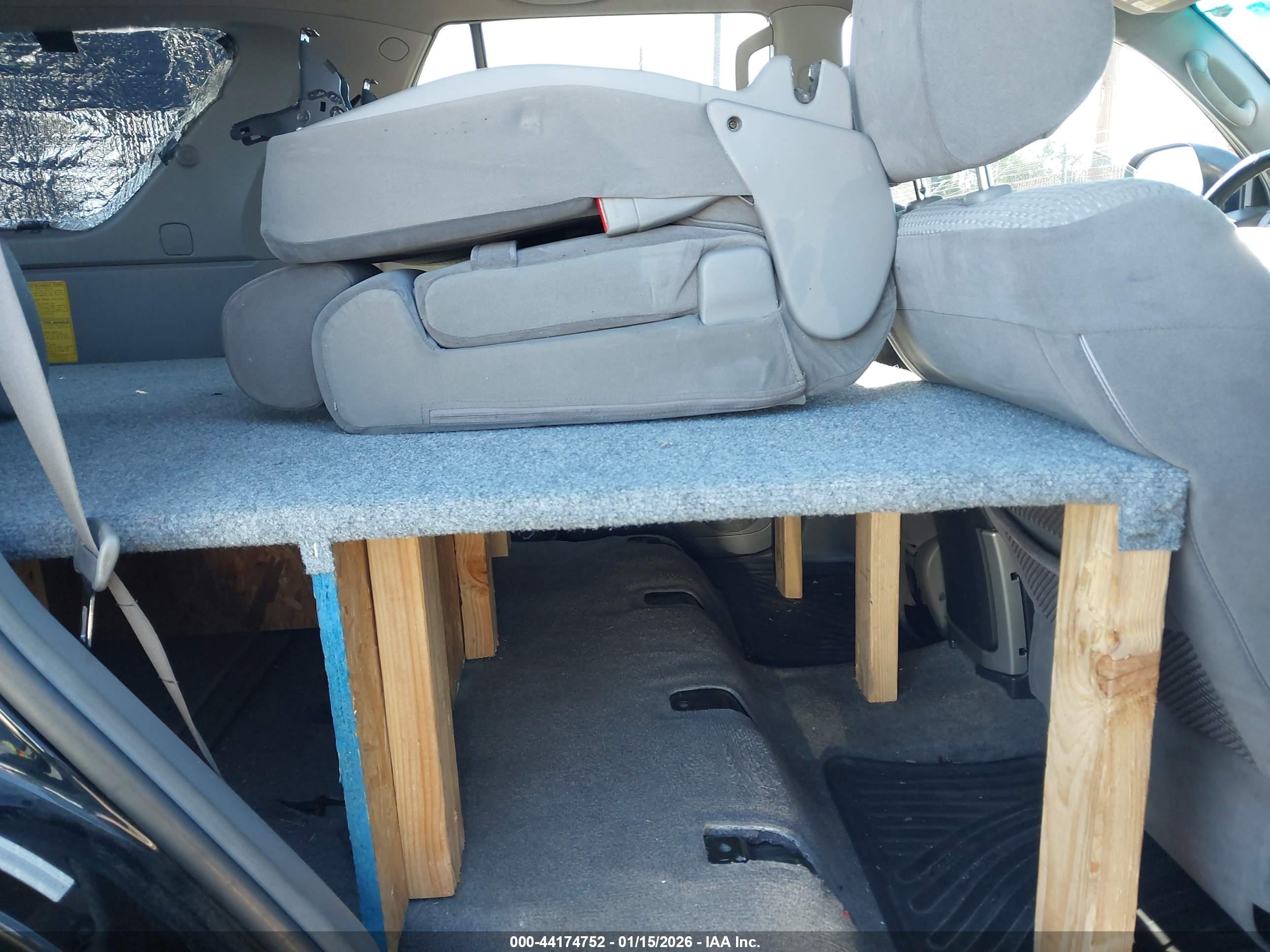 TOYOTA 4RUNNER image 8