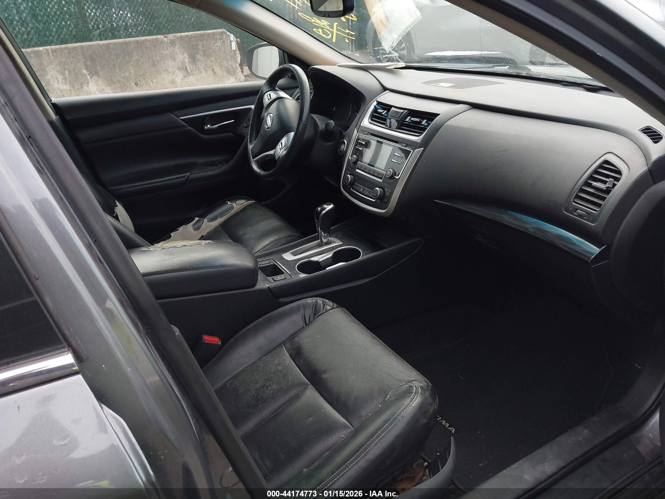NISSAN ALTIMA image 5