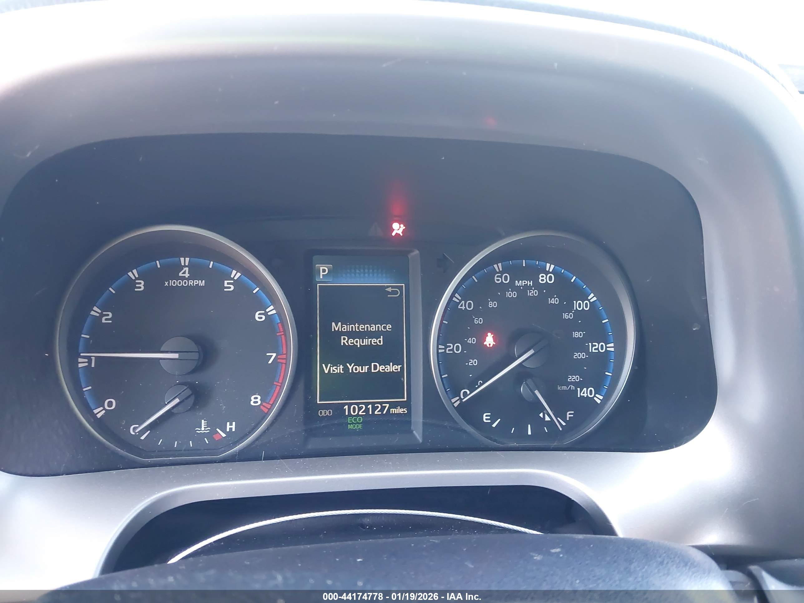 TOYOTA RAV4 image 7
