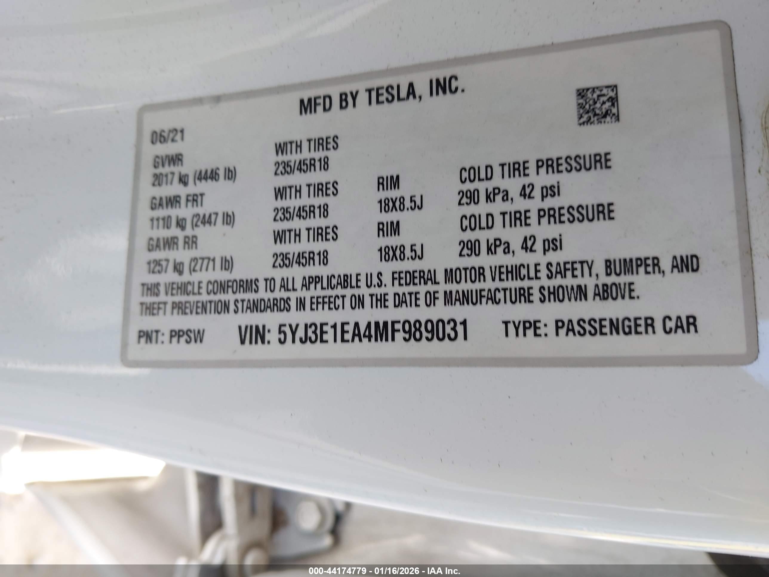 TESLA MODEL image 9