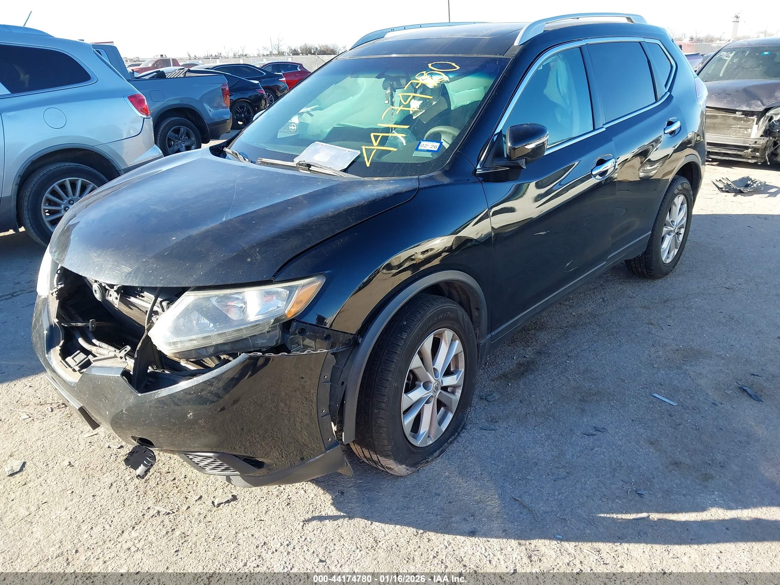 NISSAN ROGUE image 2