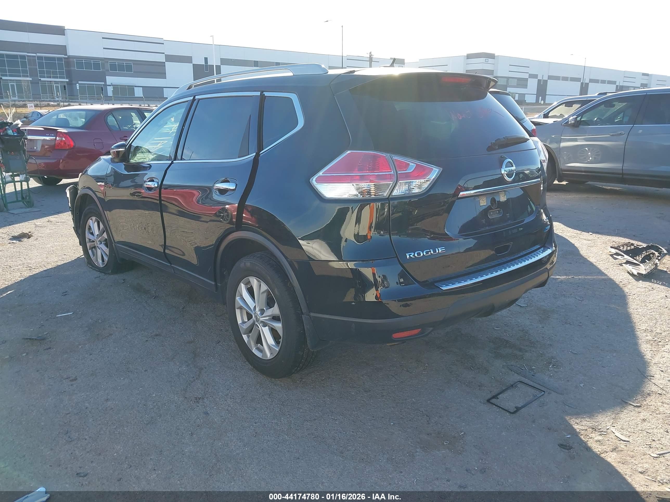 NISSAN ROGUE image 3