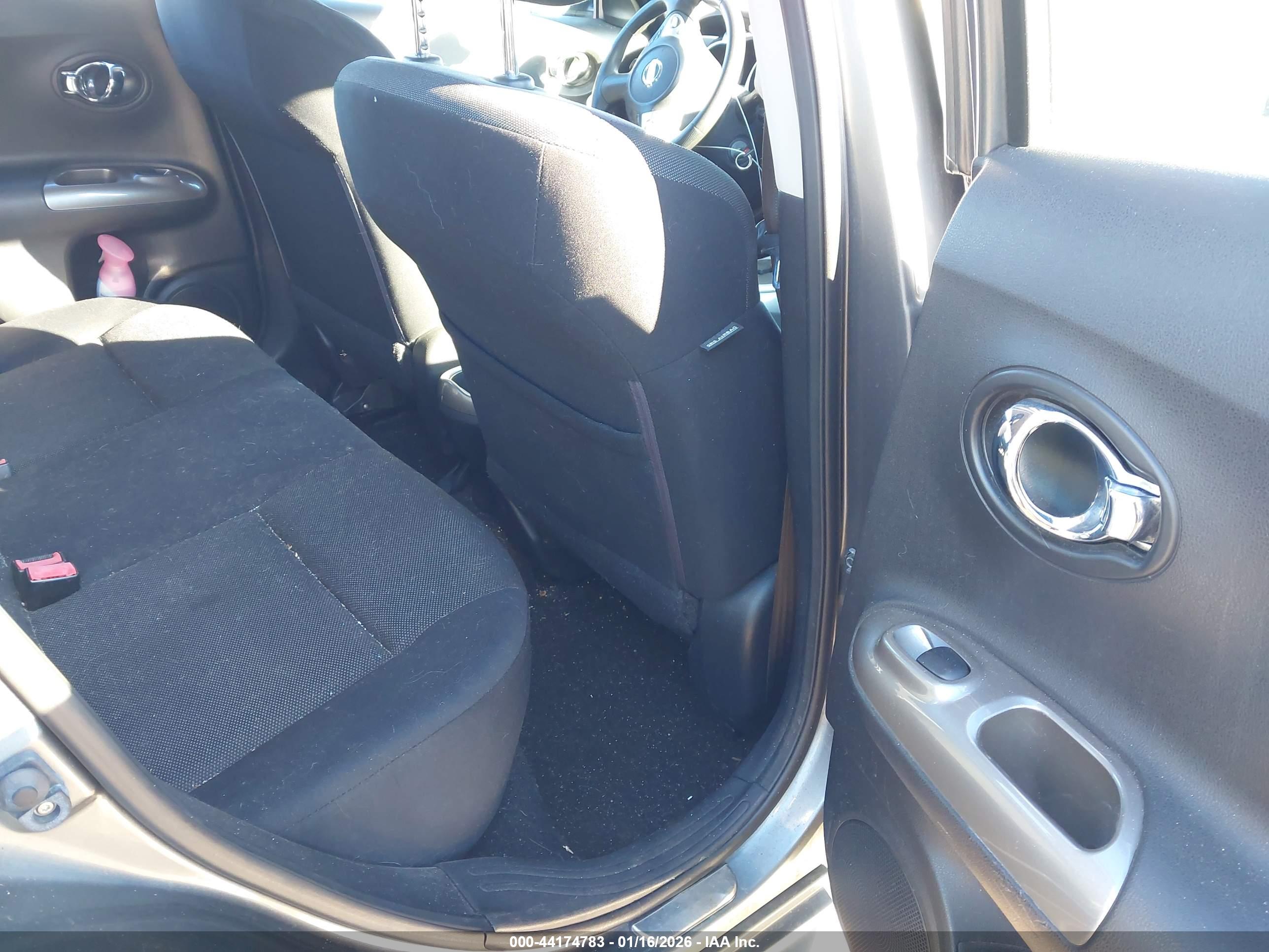 NISSAN JUKE image 8
