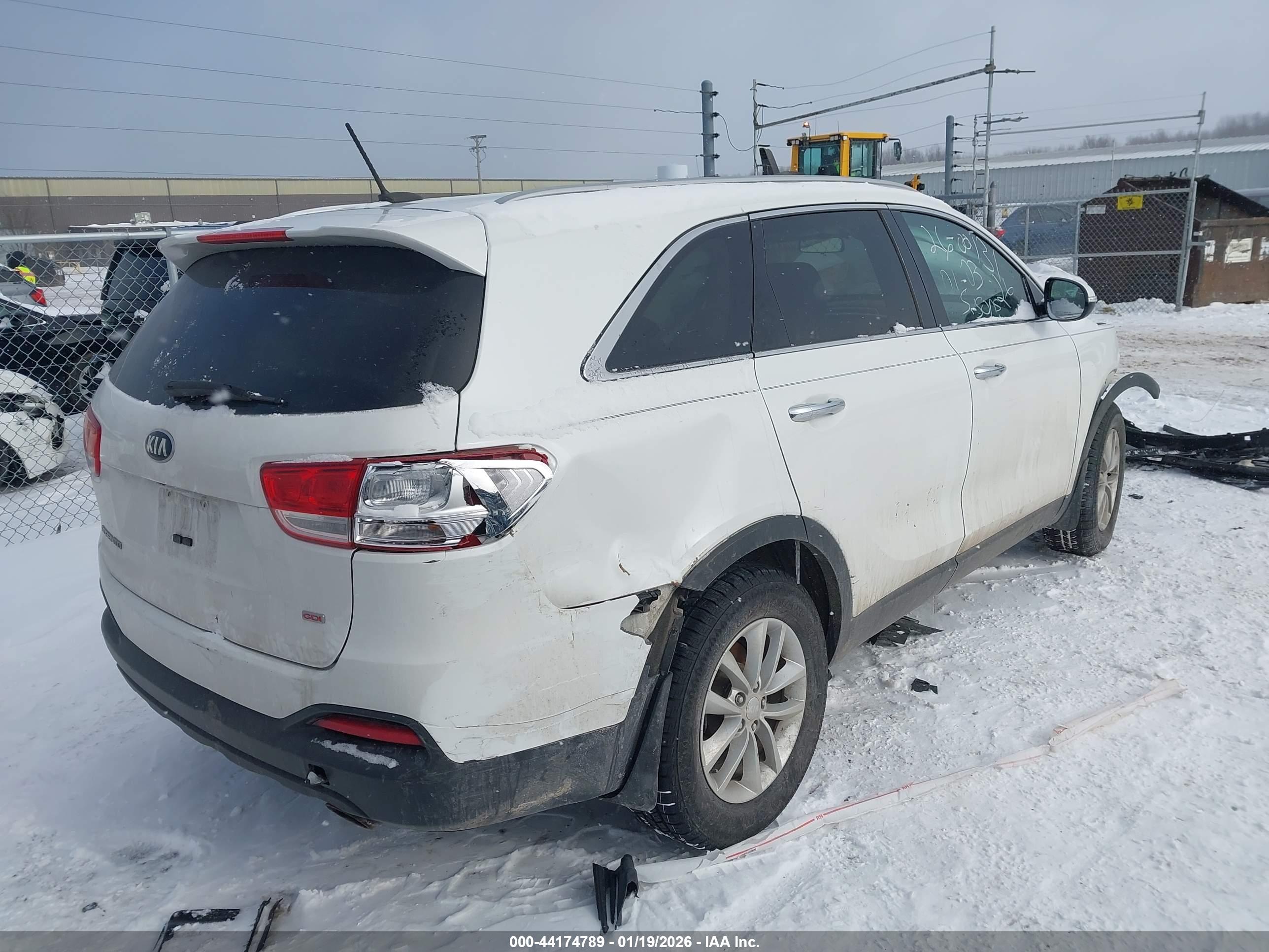 KIA SORENTO image 4