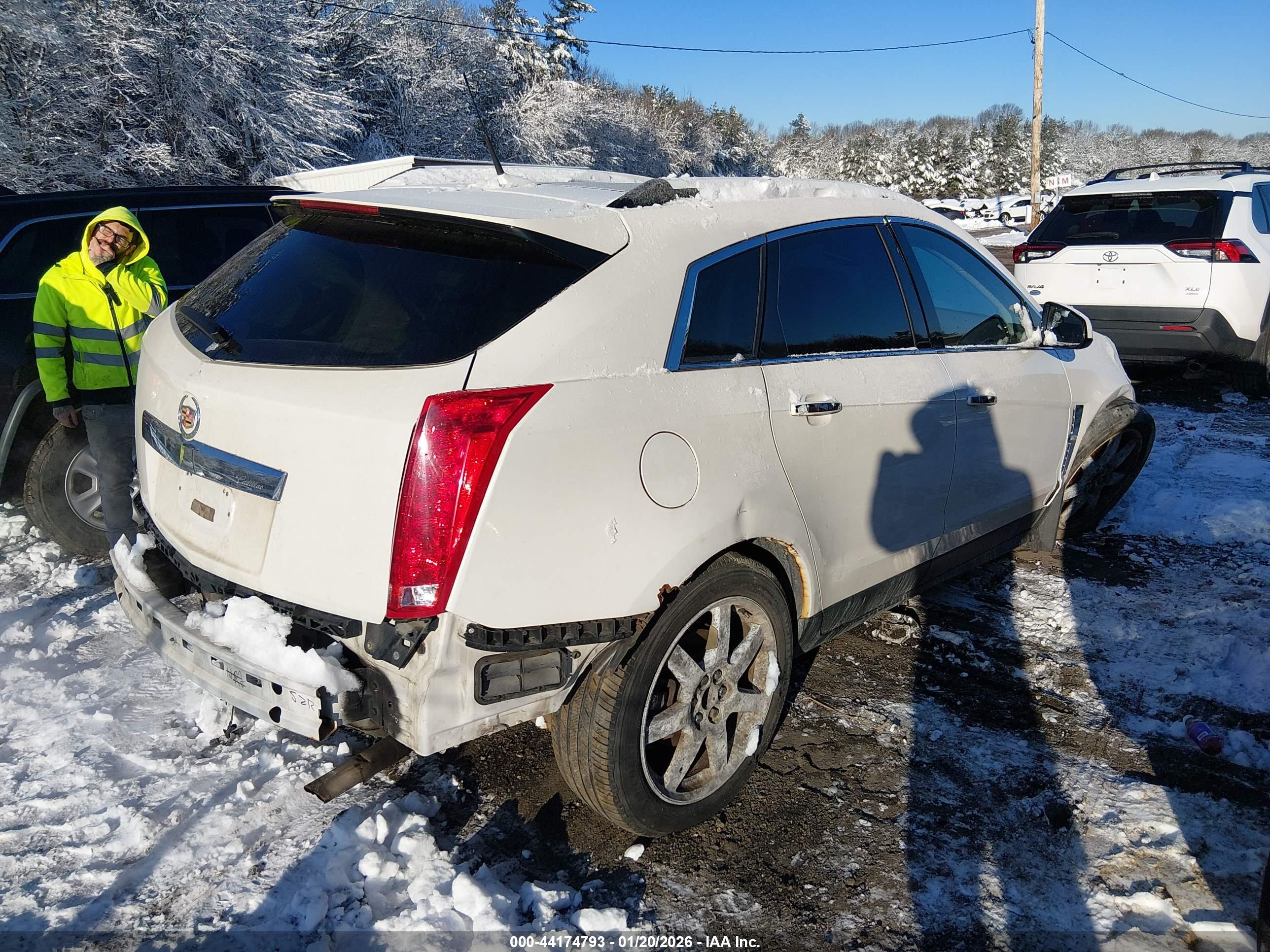 CADILLAC SRX image 4