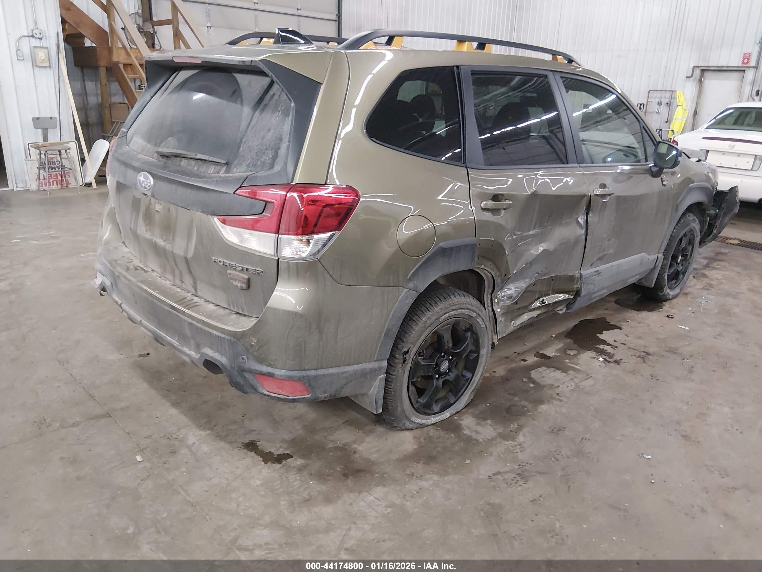 SUBARU FORESTER image 4