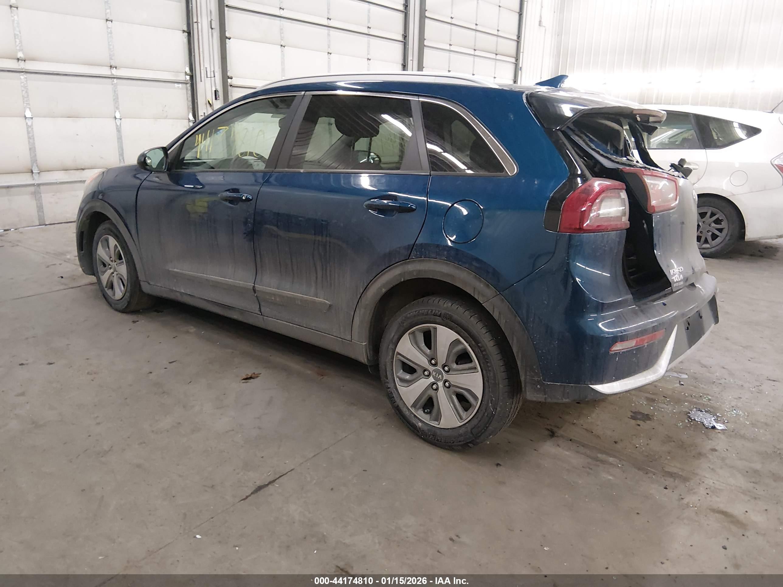 KIA NIRO image 3