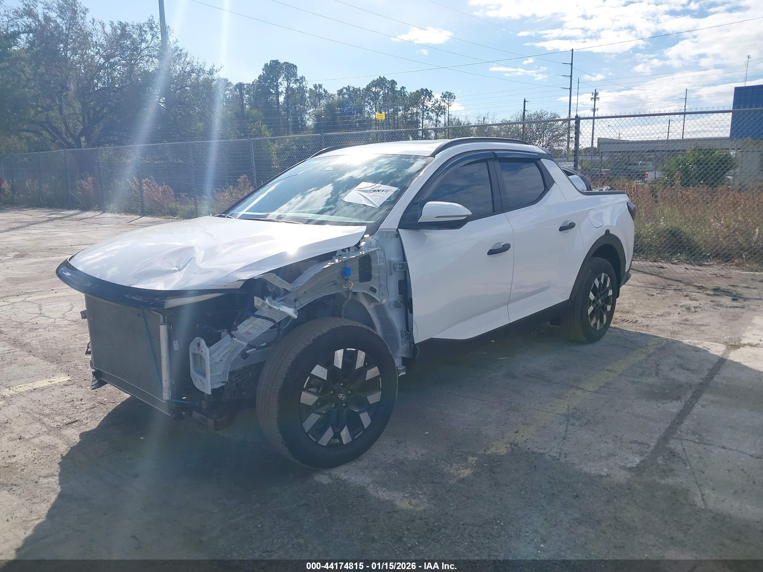 HYUNDAI SANTA image 2