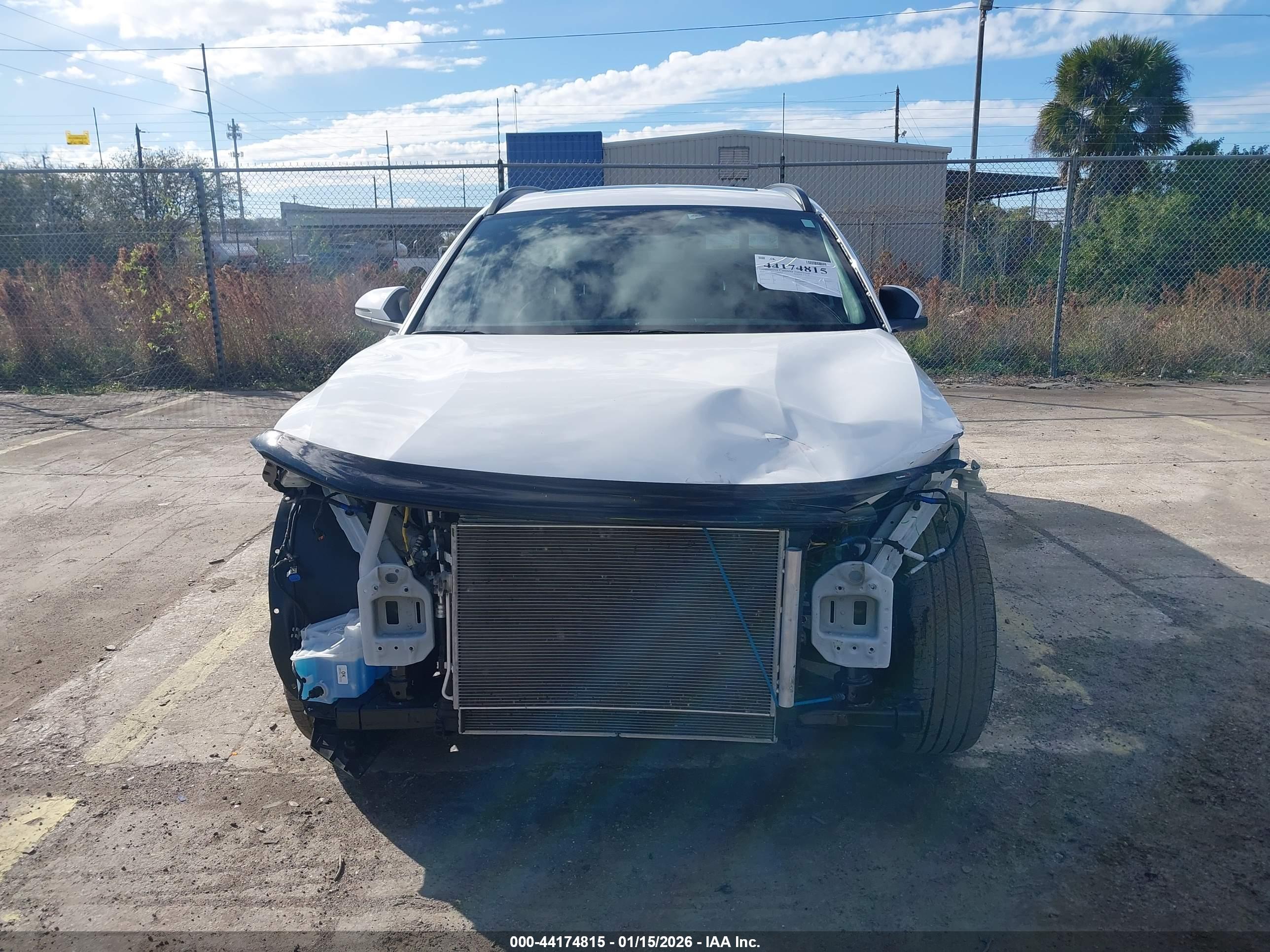 HYUNDAI SANTA image 6