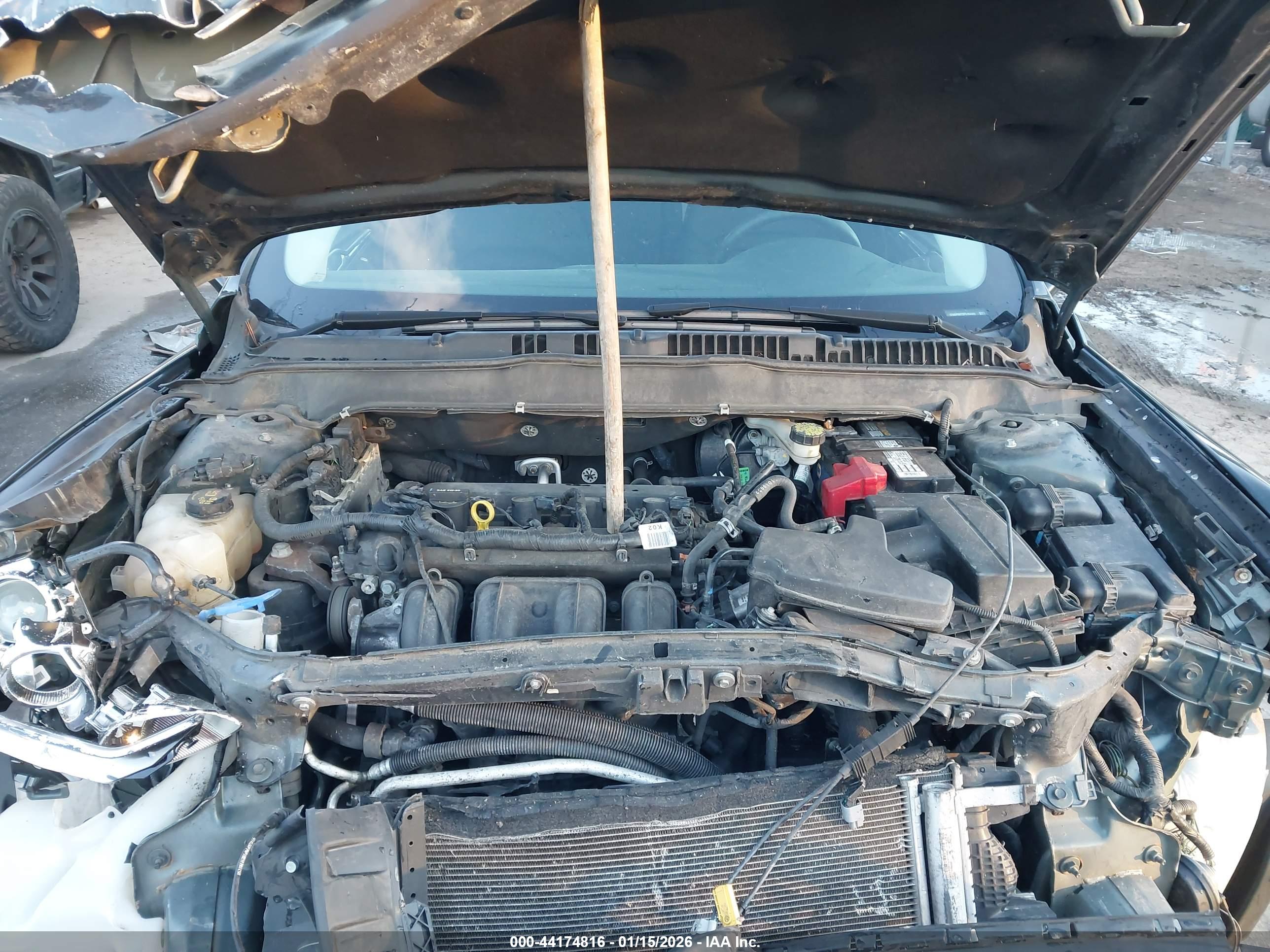 FORD FUSION image 10