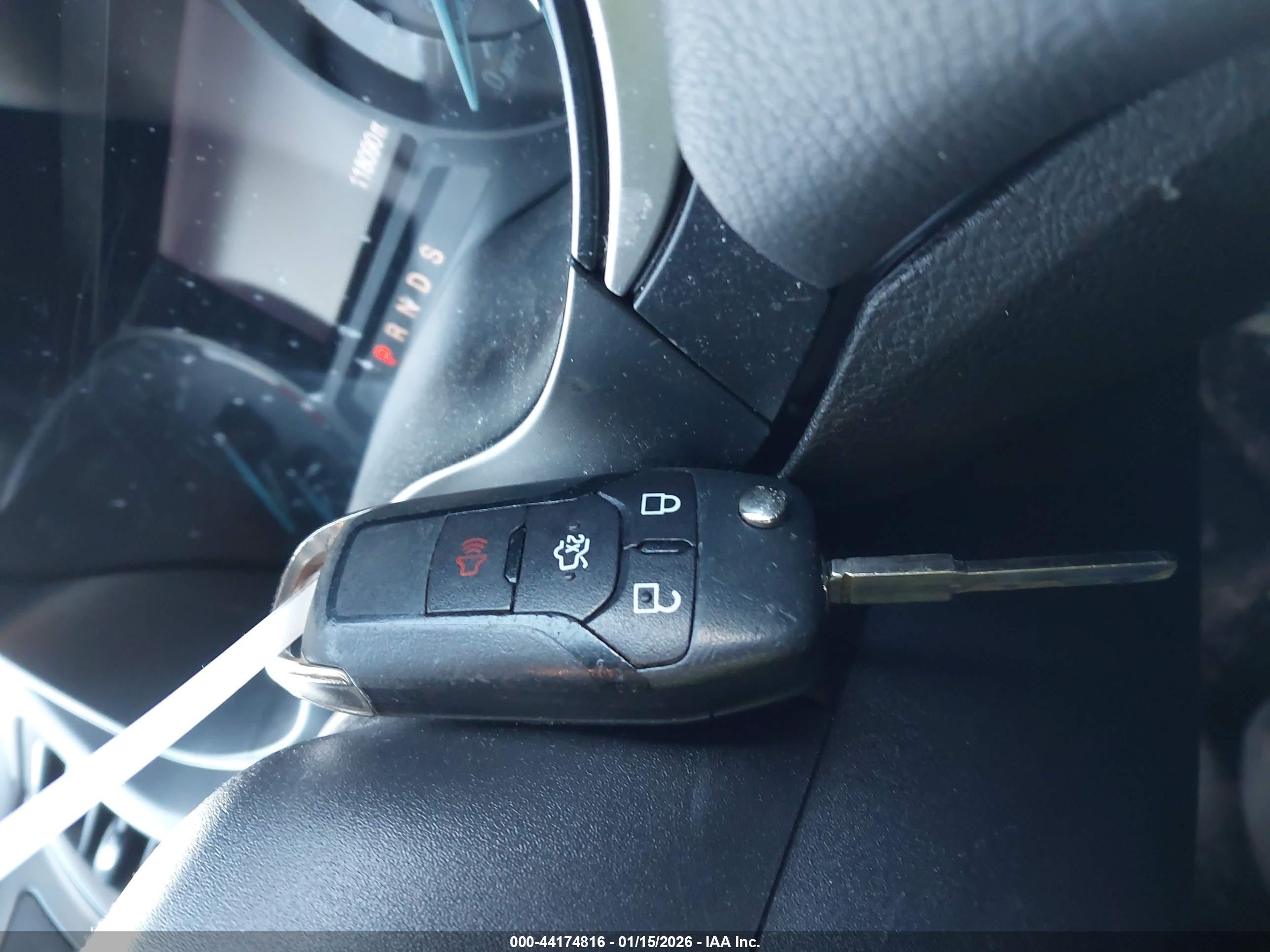 FORD FUSION image 11