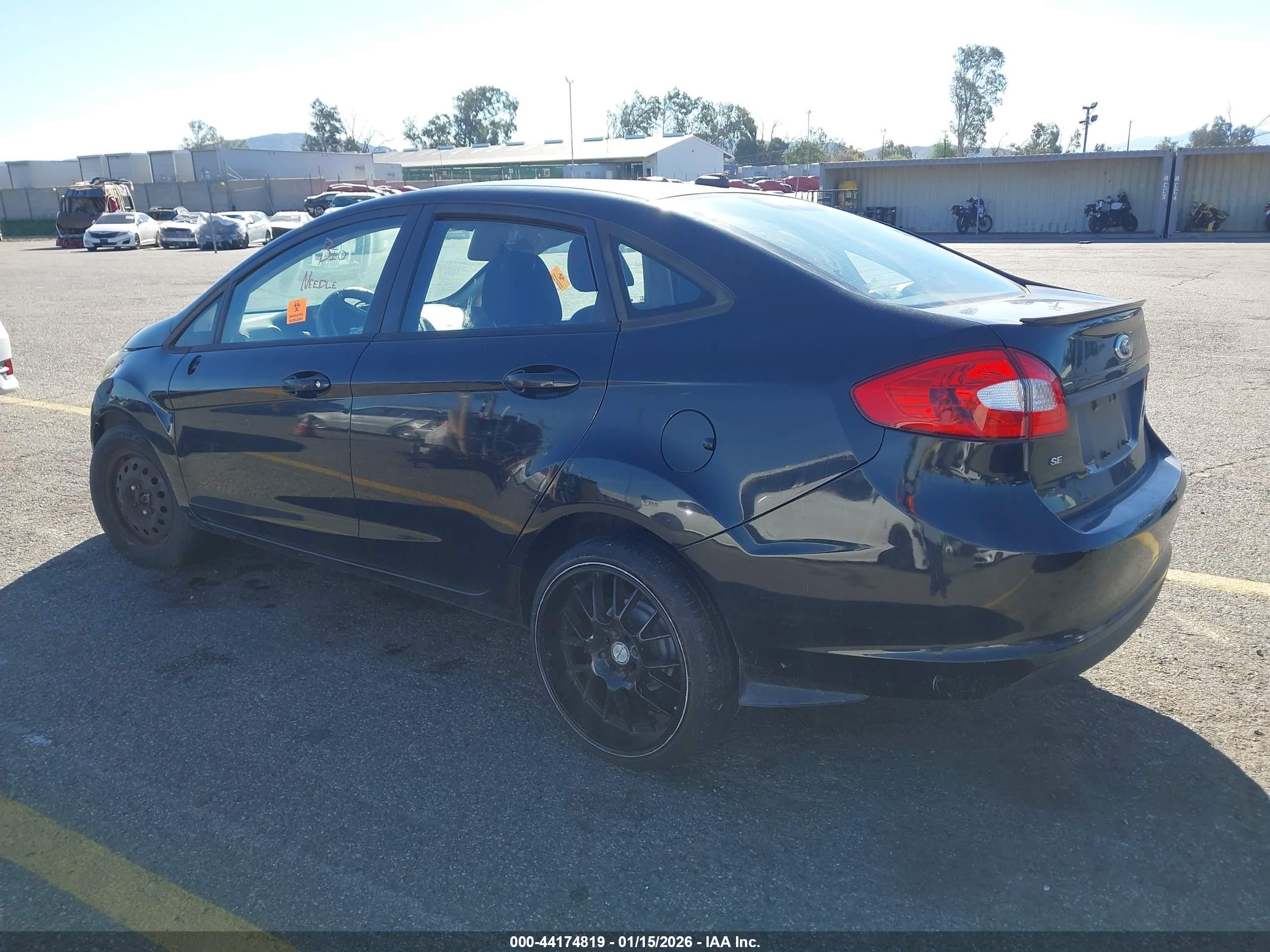 FORD FIESTA image 3