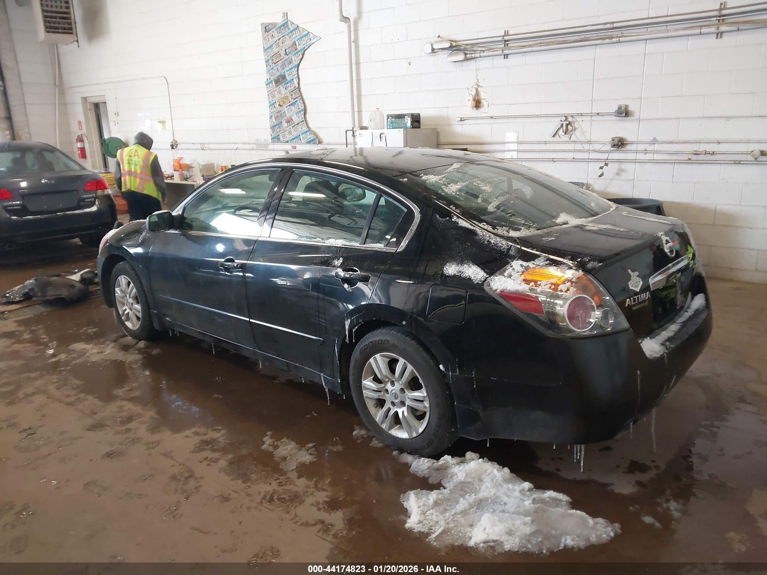 NISSAN ALTIMA image 3