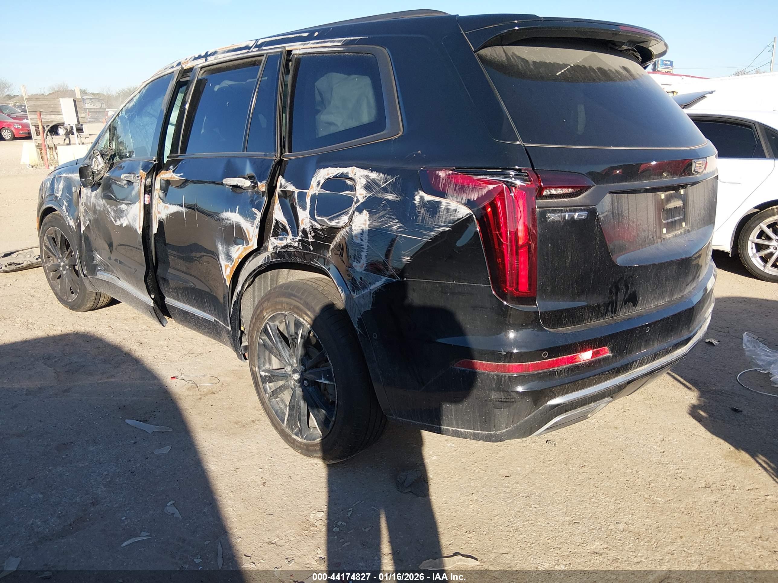 CADILLAC XT6 image 3