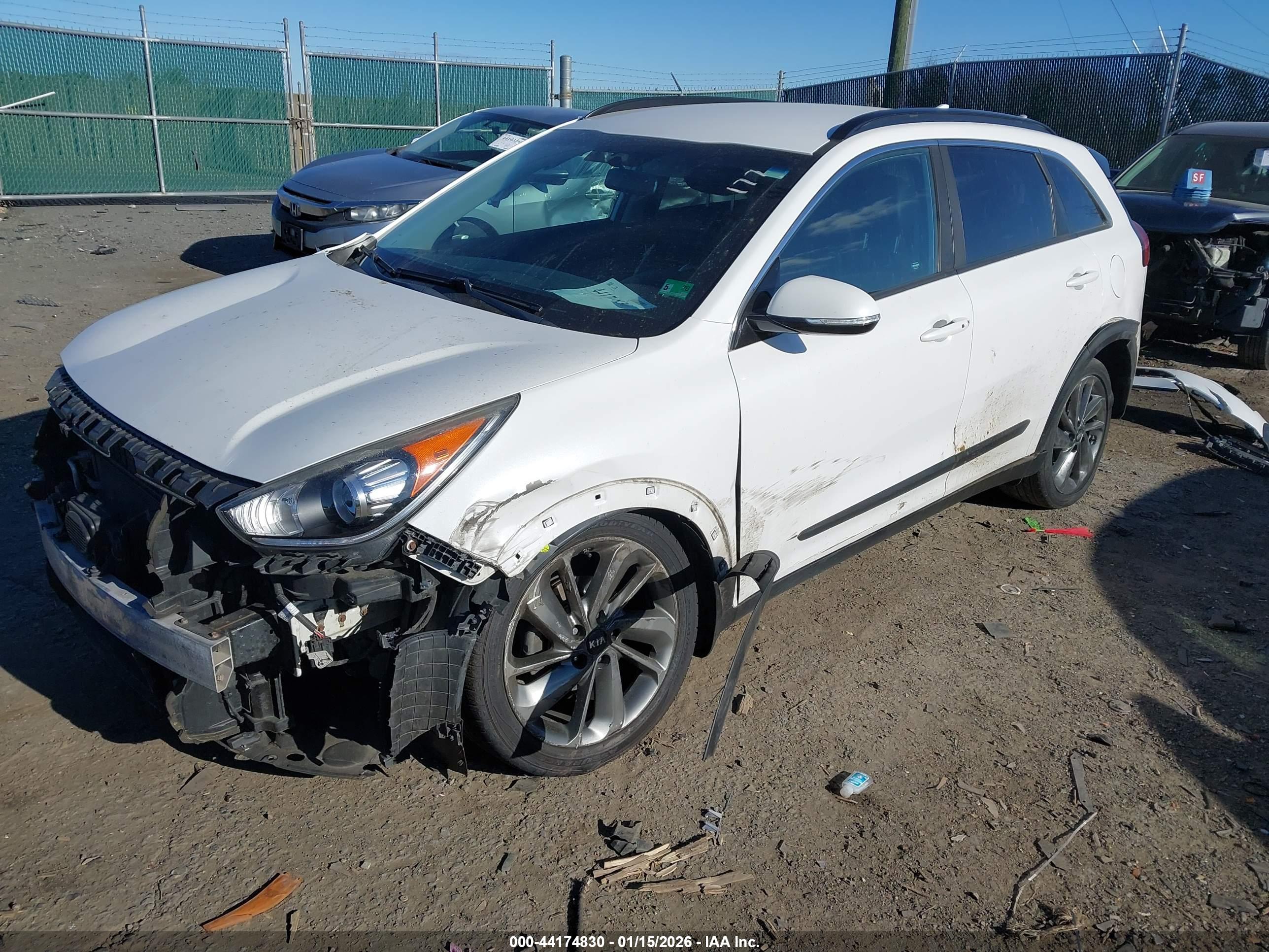 KIA NIRO image 2