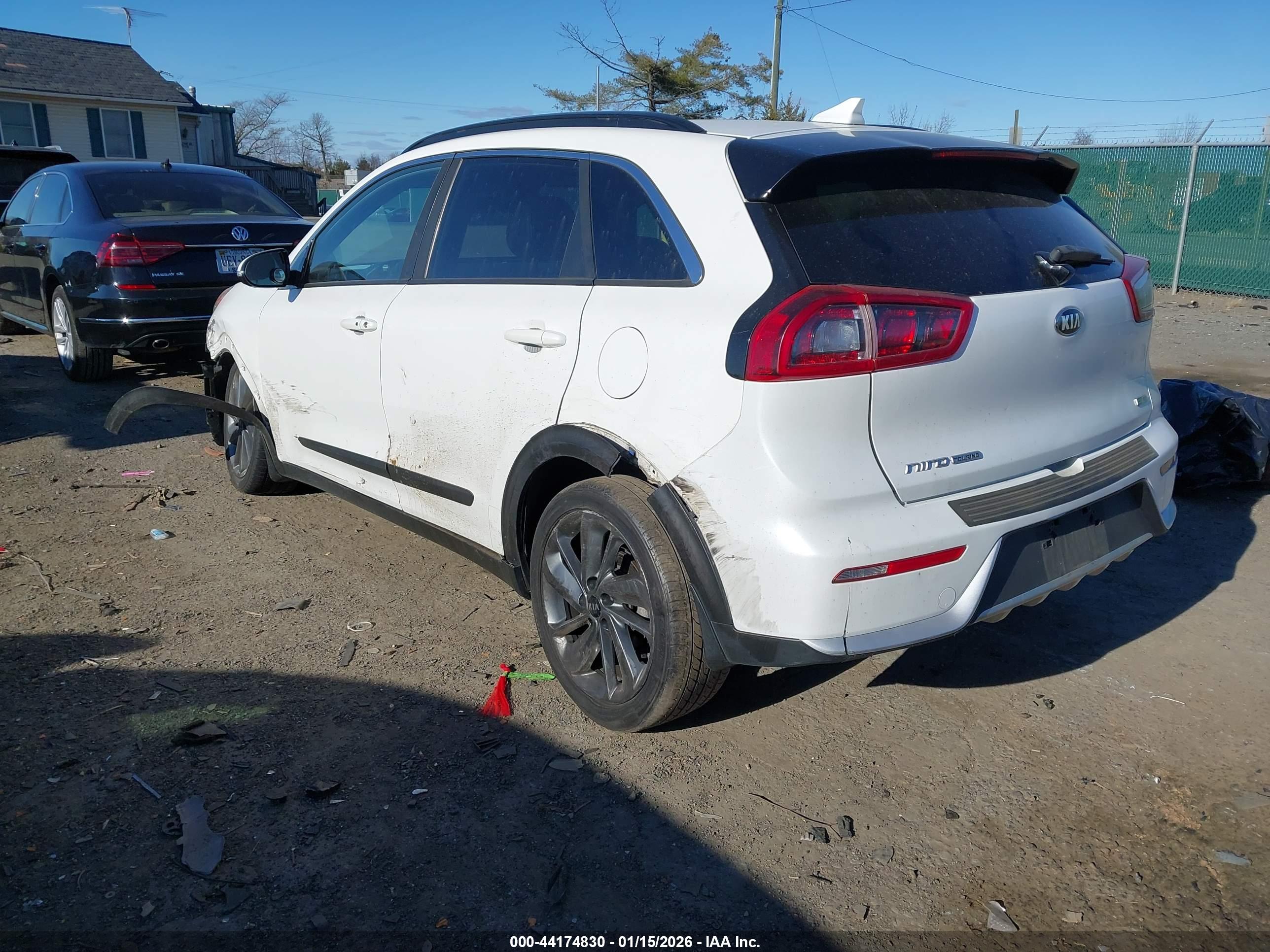 KIA NIRO image 3