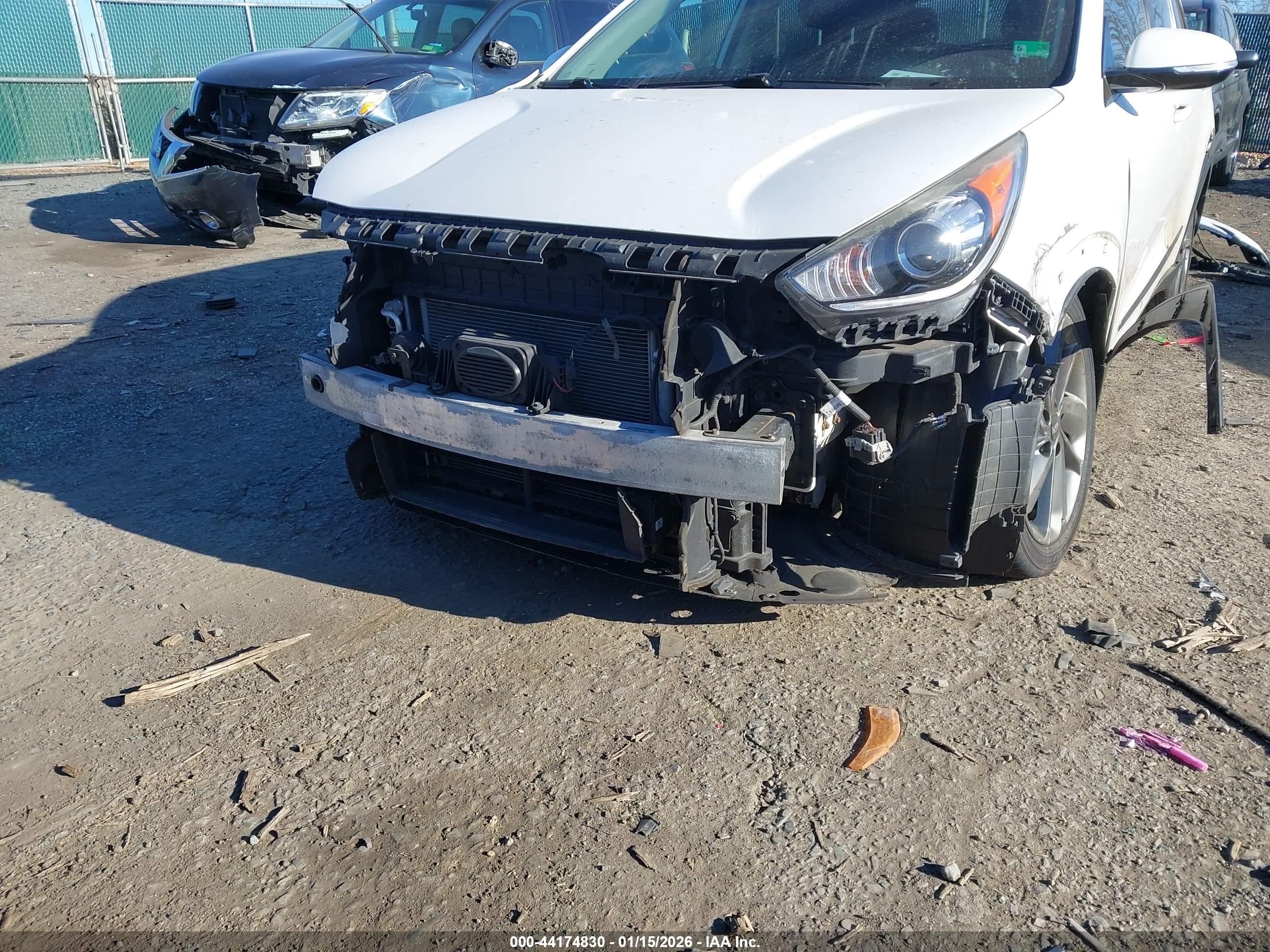 KIA NIRO image 6