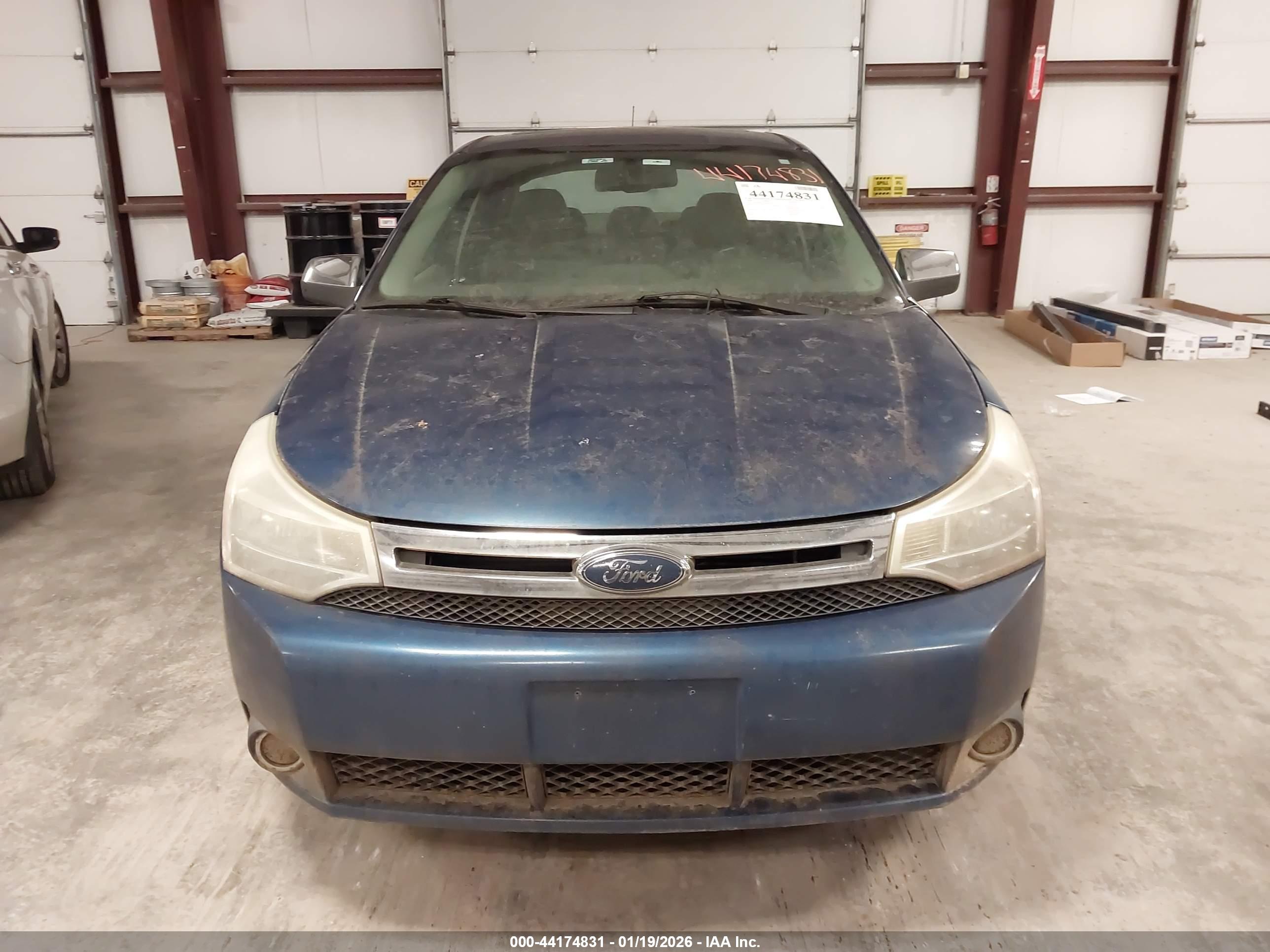 FORD FOCUS image 6