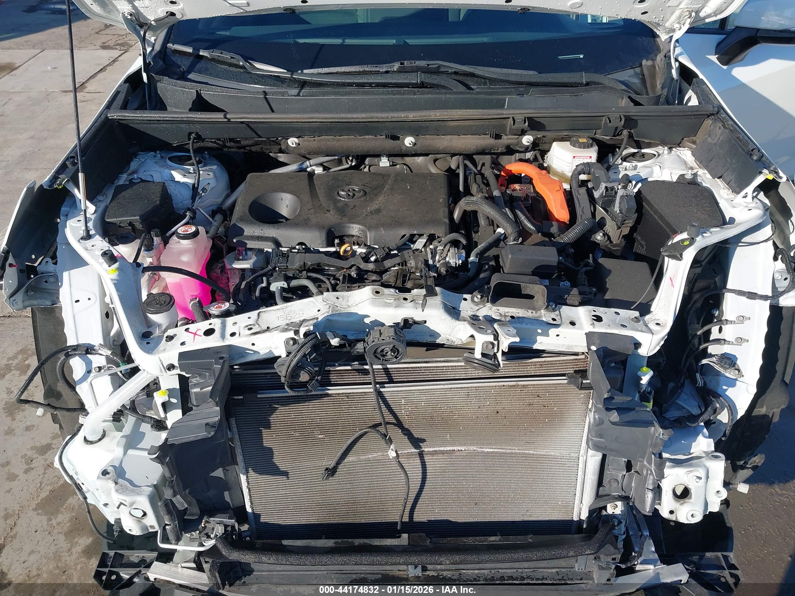 TOYOTA RAV4 image 10